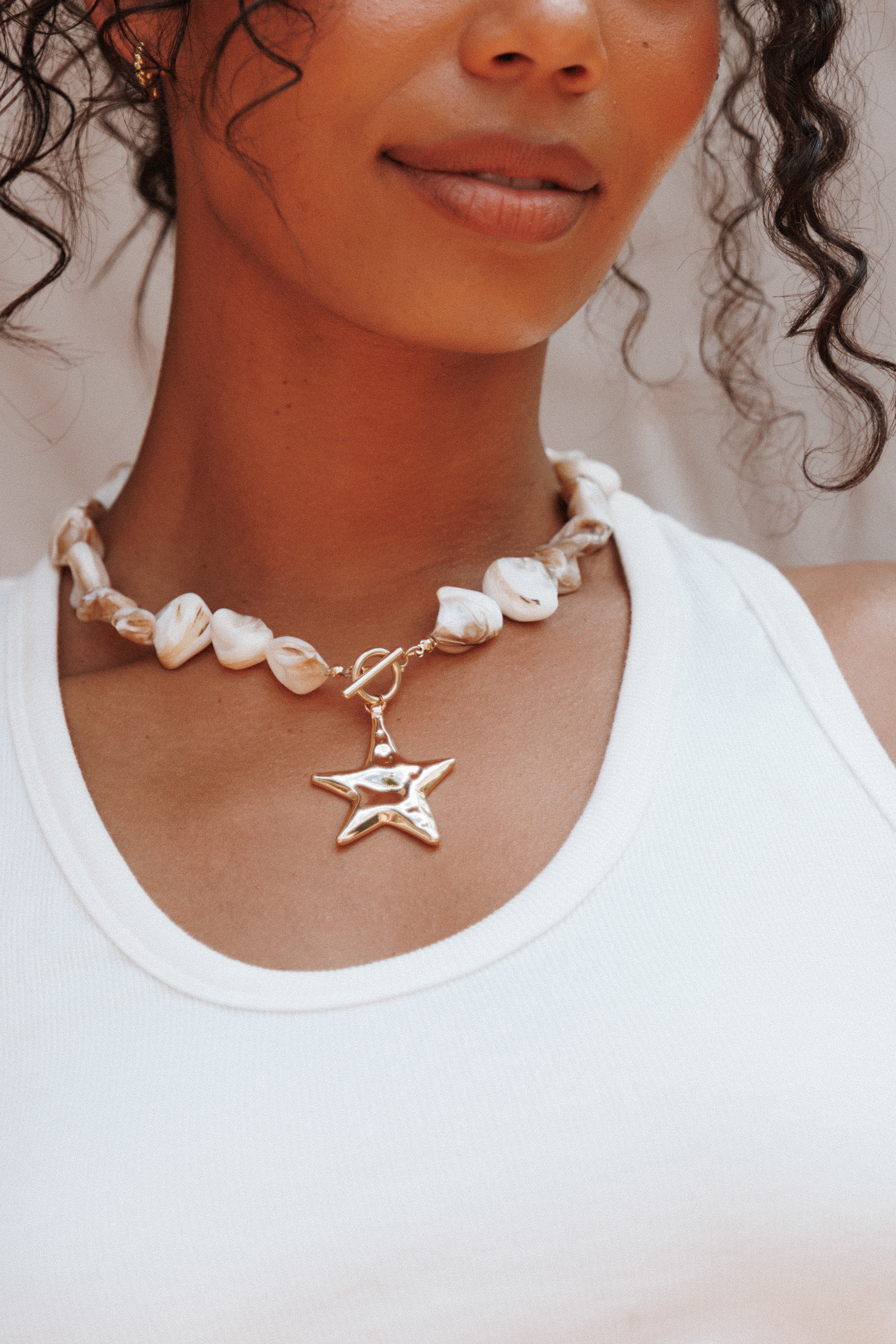 ACCESSORIES Gabbie Star Necklace - Pearl/Gold