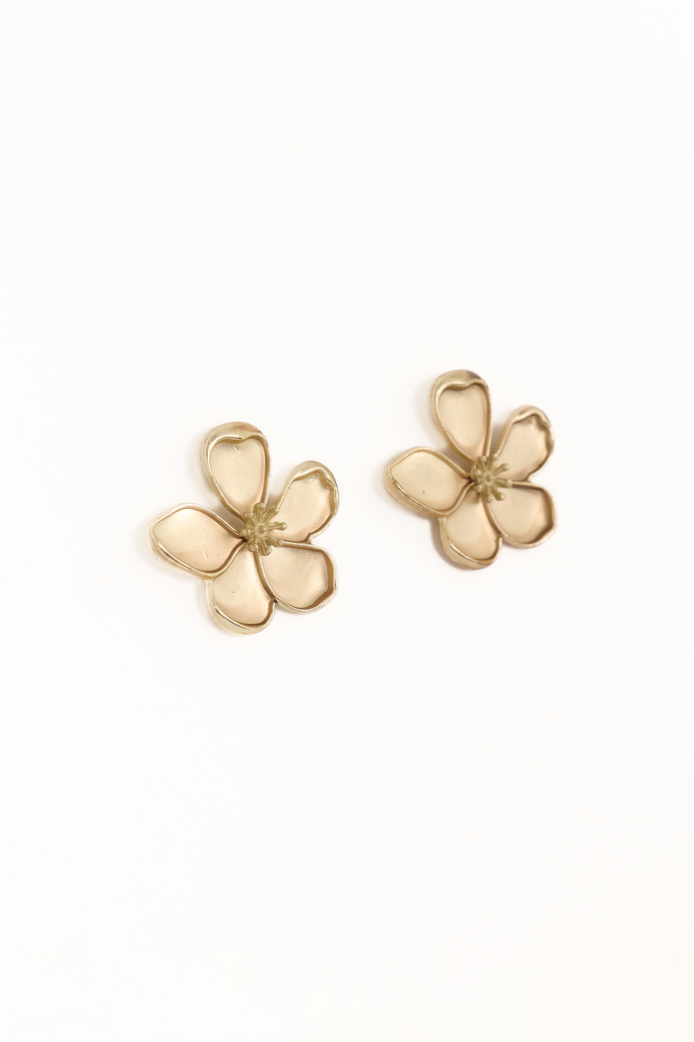 ACCESSORIES Gisella Flower Earrings - Gold