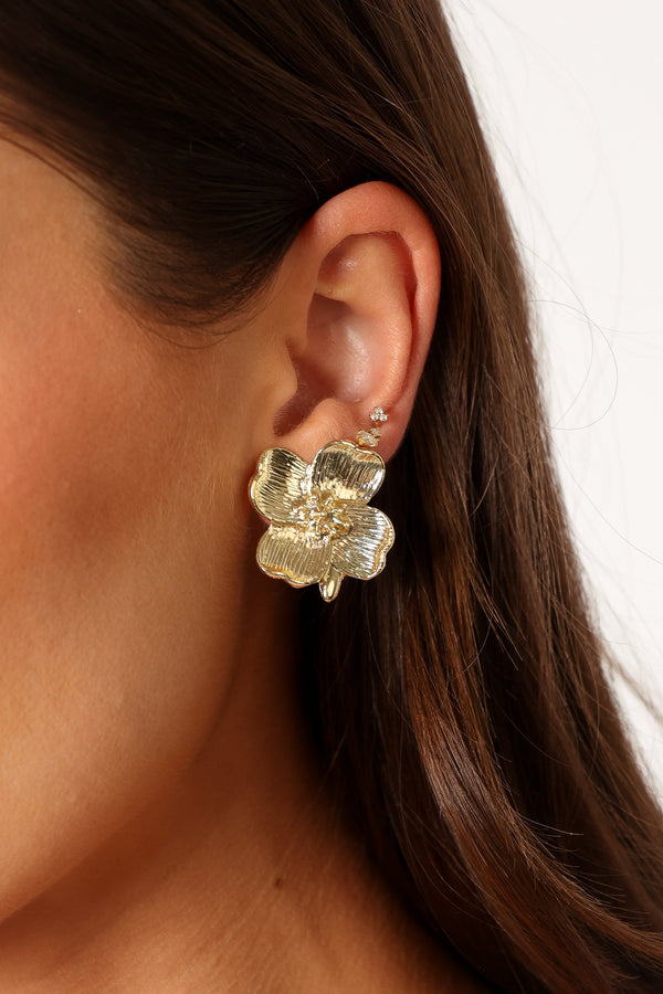 ACCESSORIES Hilary Flower Earrings - Gold