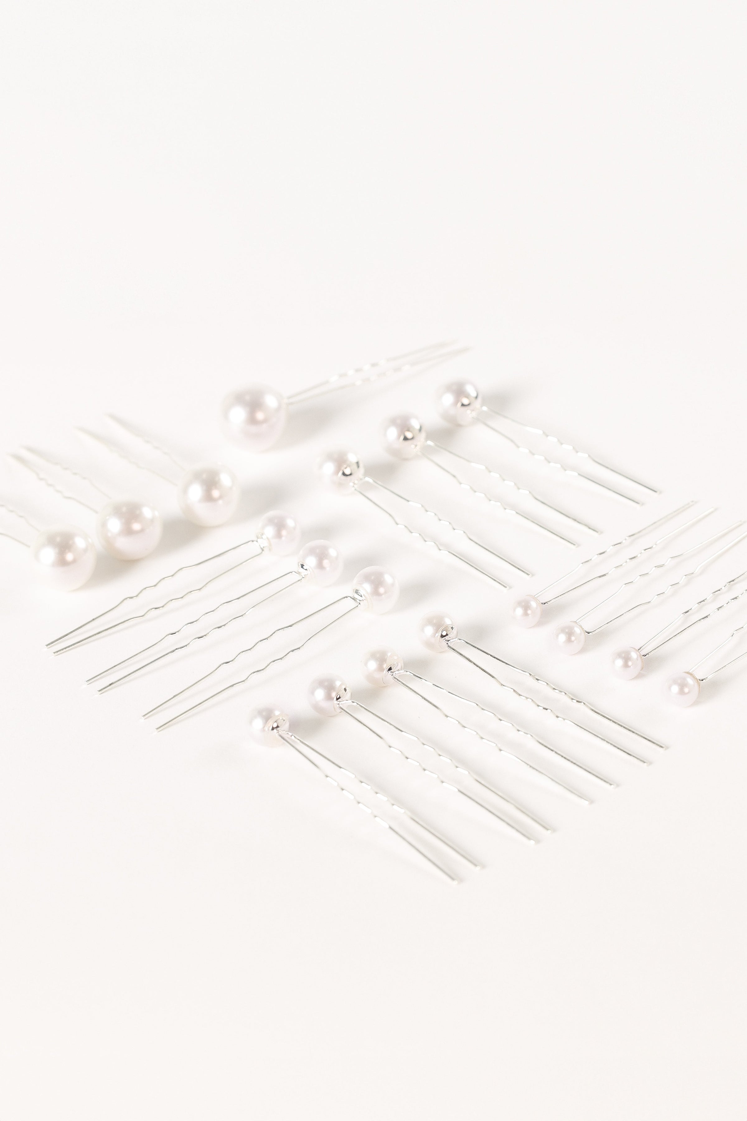 ACCESSORIES @Laina Hair Pins - Pearl