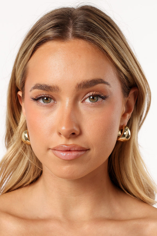 ACCESSORIES @Leandra Earrings - Gold