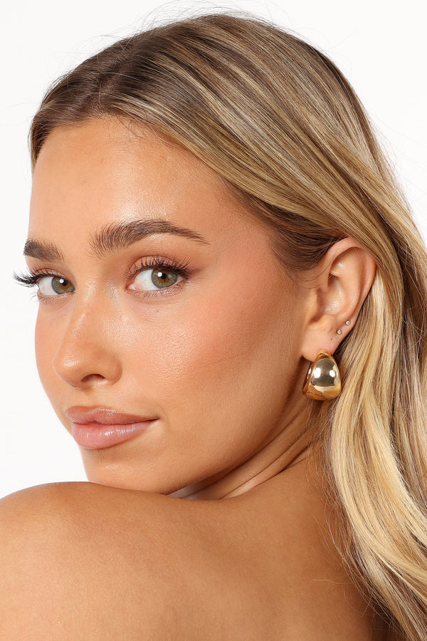 ACCESSORIES @Leandra Earrings - Gold