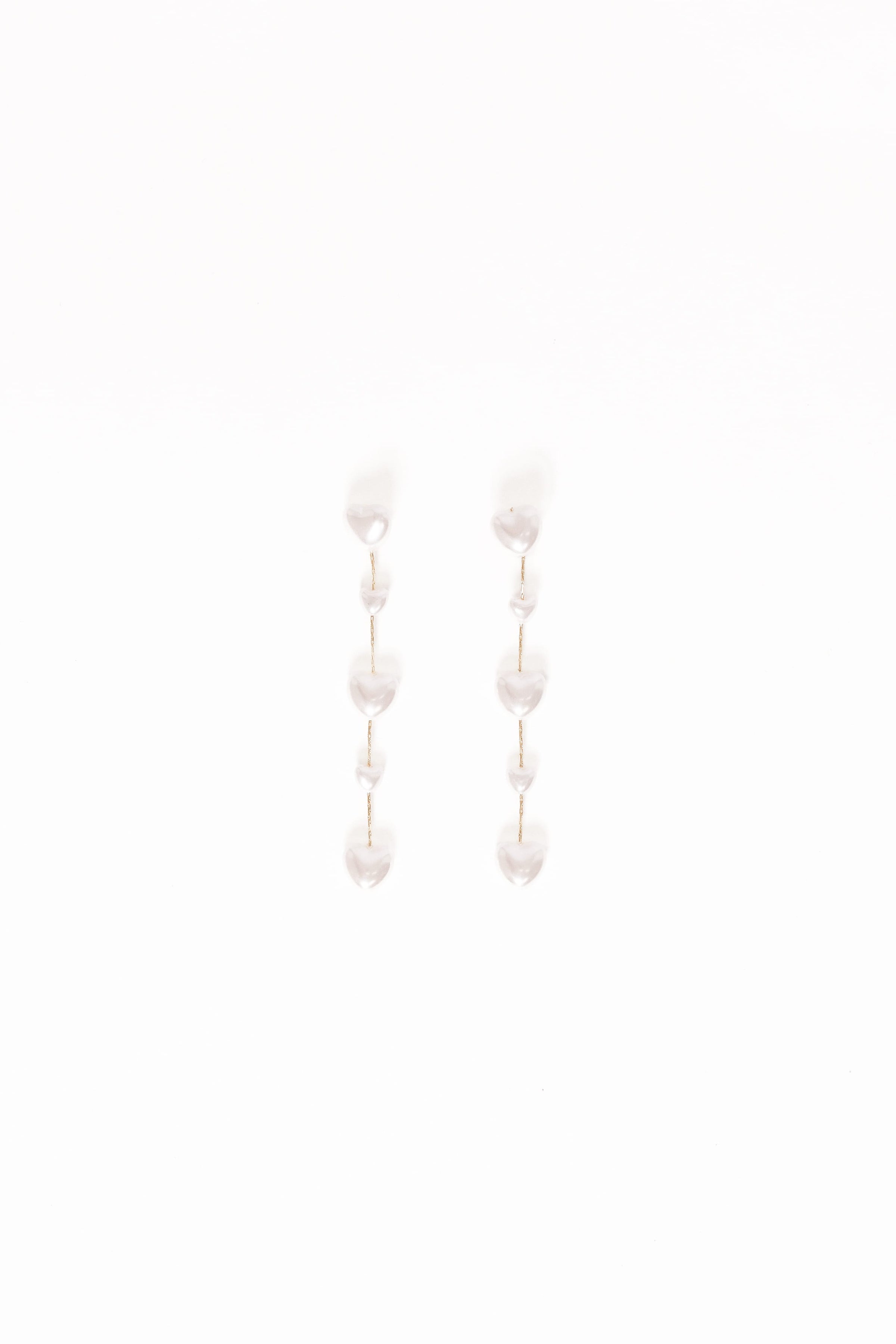 ACCESSORIES Lilianna Heart Earrings - Pearl