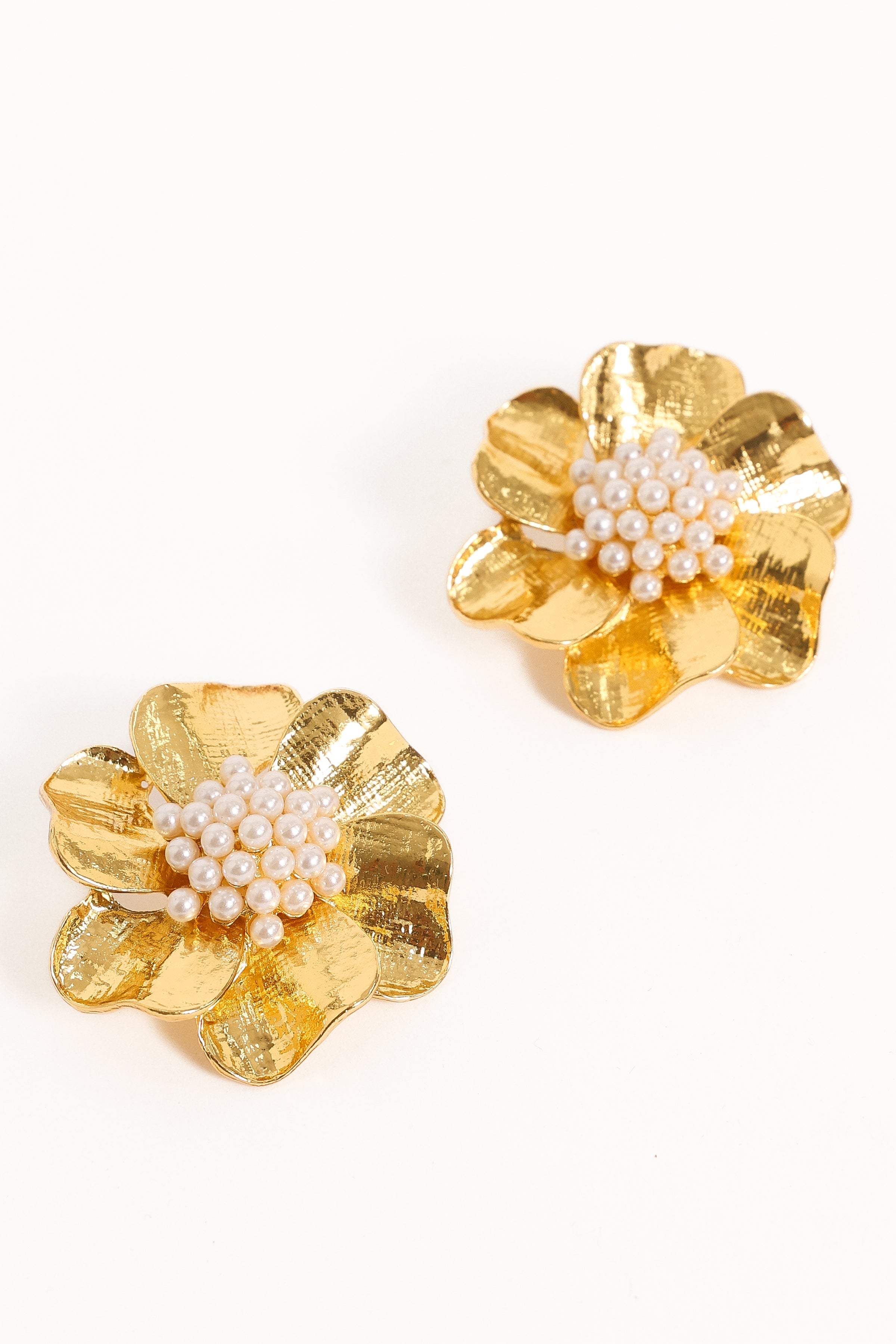 ACCESSORIES Lola Pearl Flower Earrings - Gold