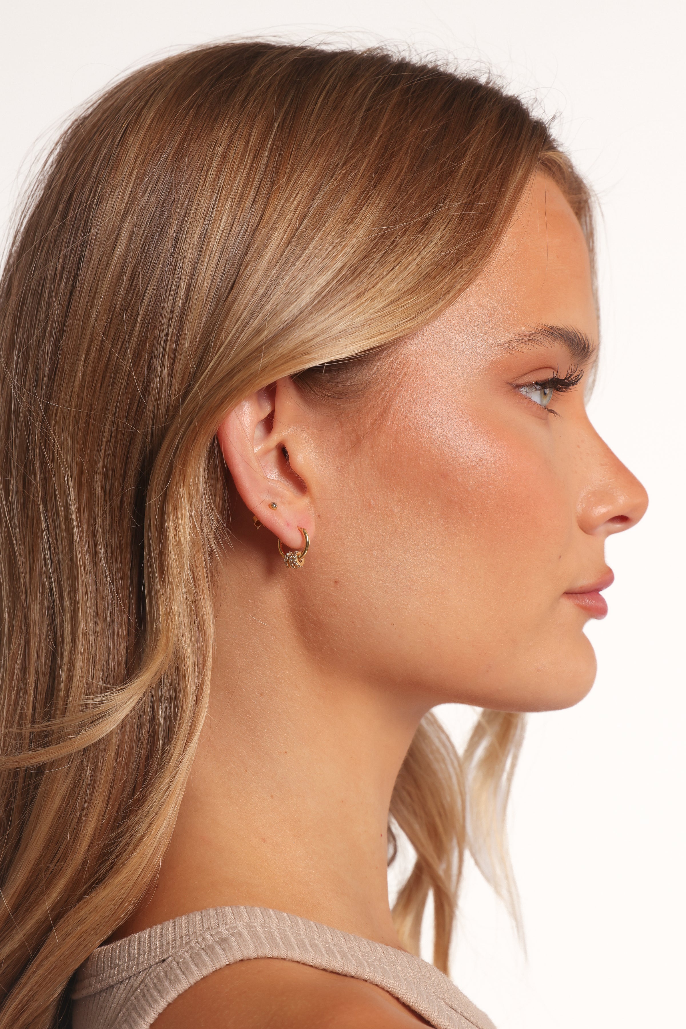 ACCESSORIES Melanie Earrings - Gold