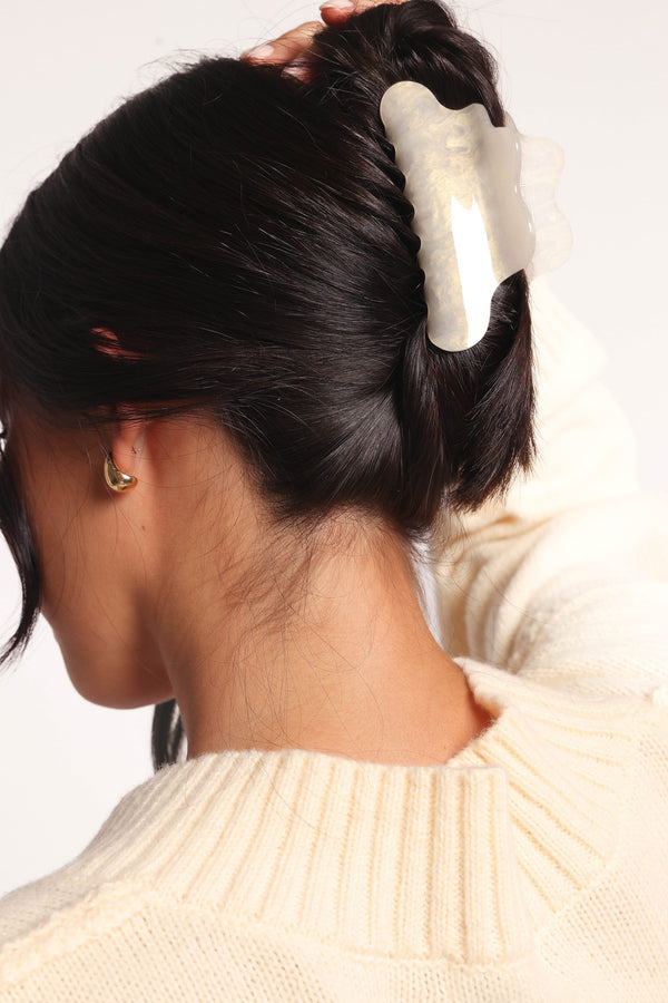 ACCESSORIES Peta Hair Clip - Pearl