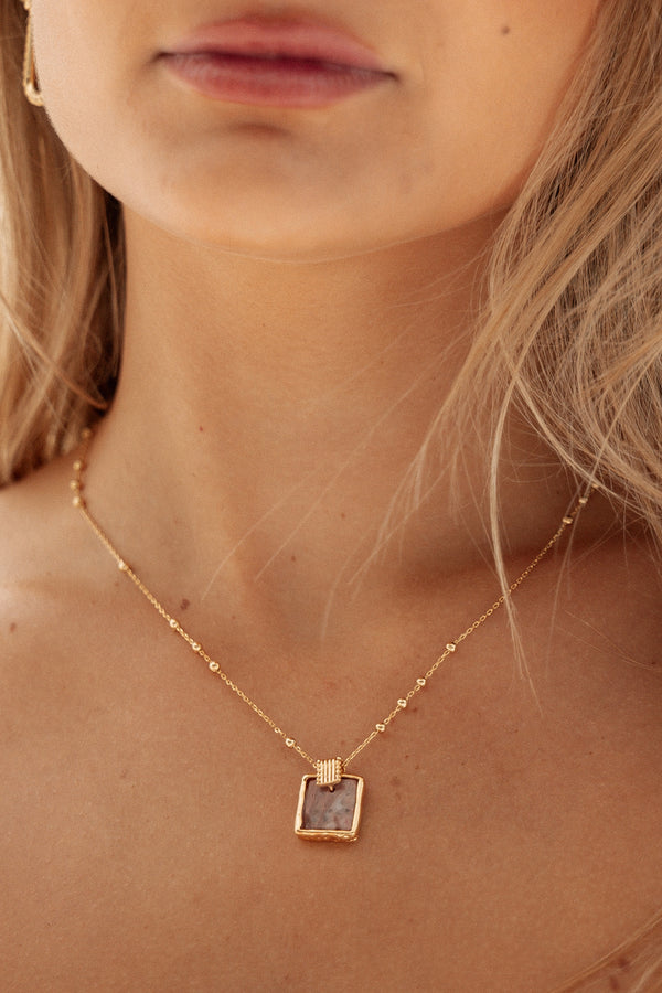 ACCESSORIES Rosie Necklace - Gold/Pink