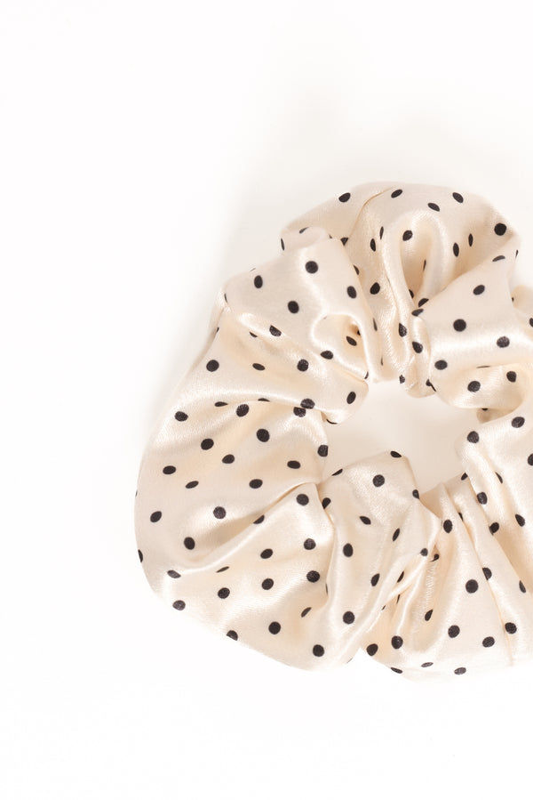 ACCESSORIES Sally Scrunchie - Cream