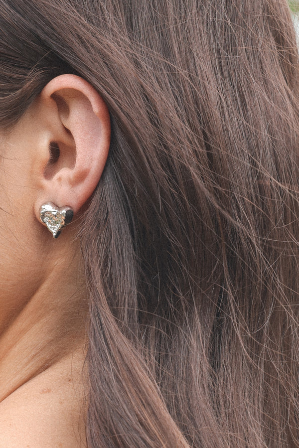 ACCESSORIES Shanice Heart Earrings - Silver