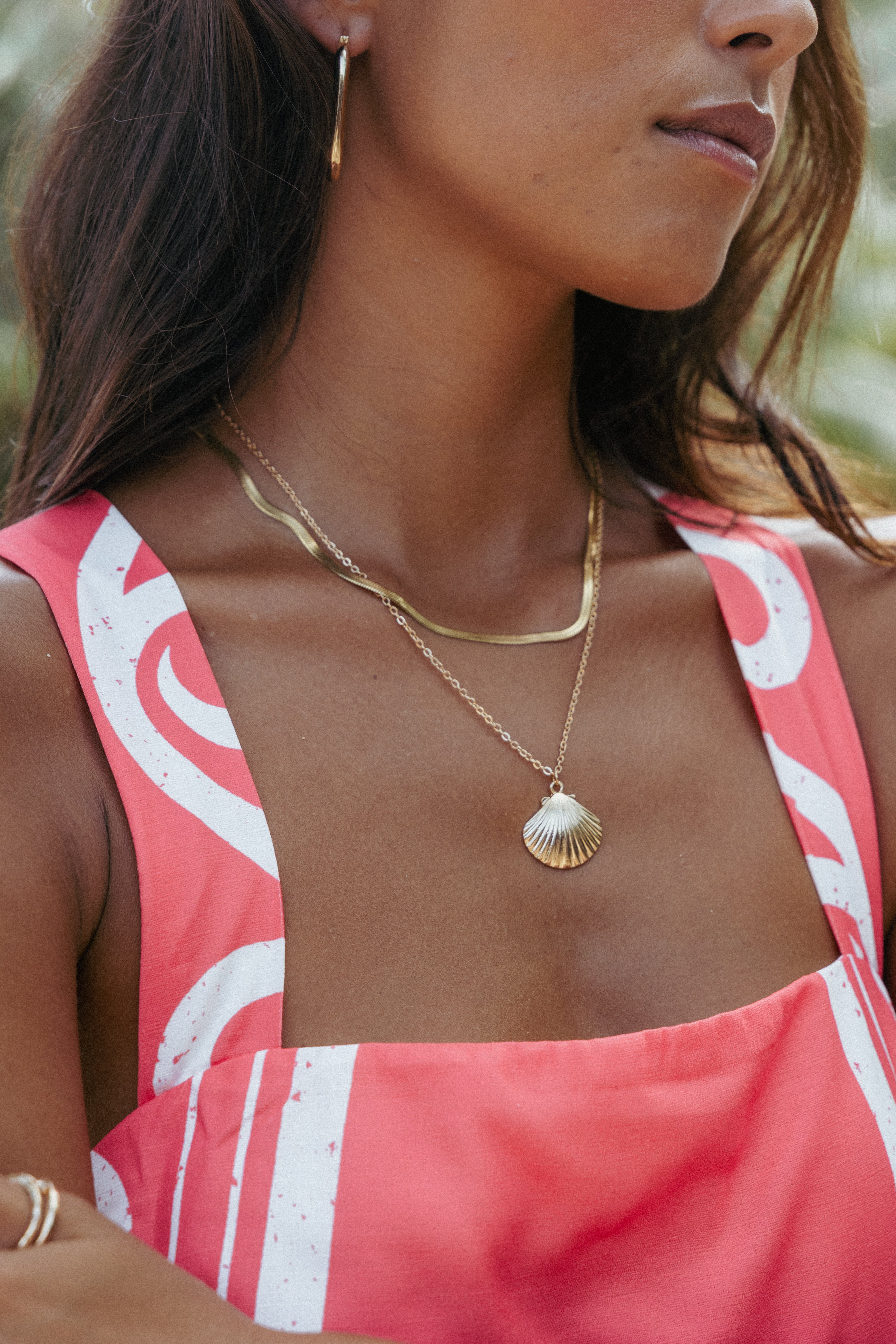 ACCESSORIES Shell Necklace - Gold