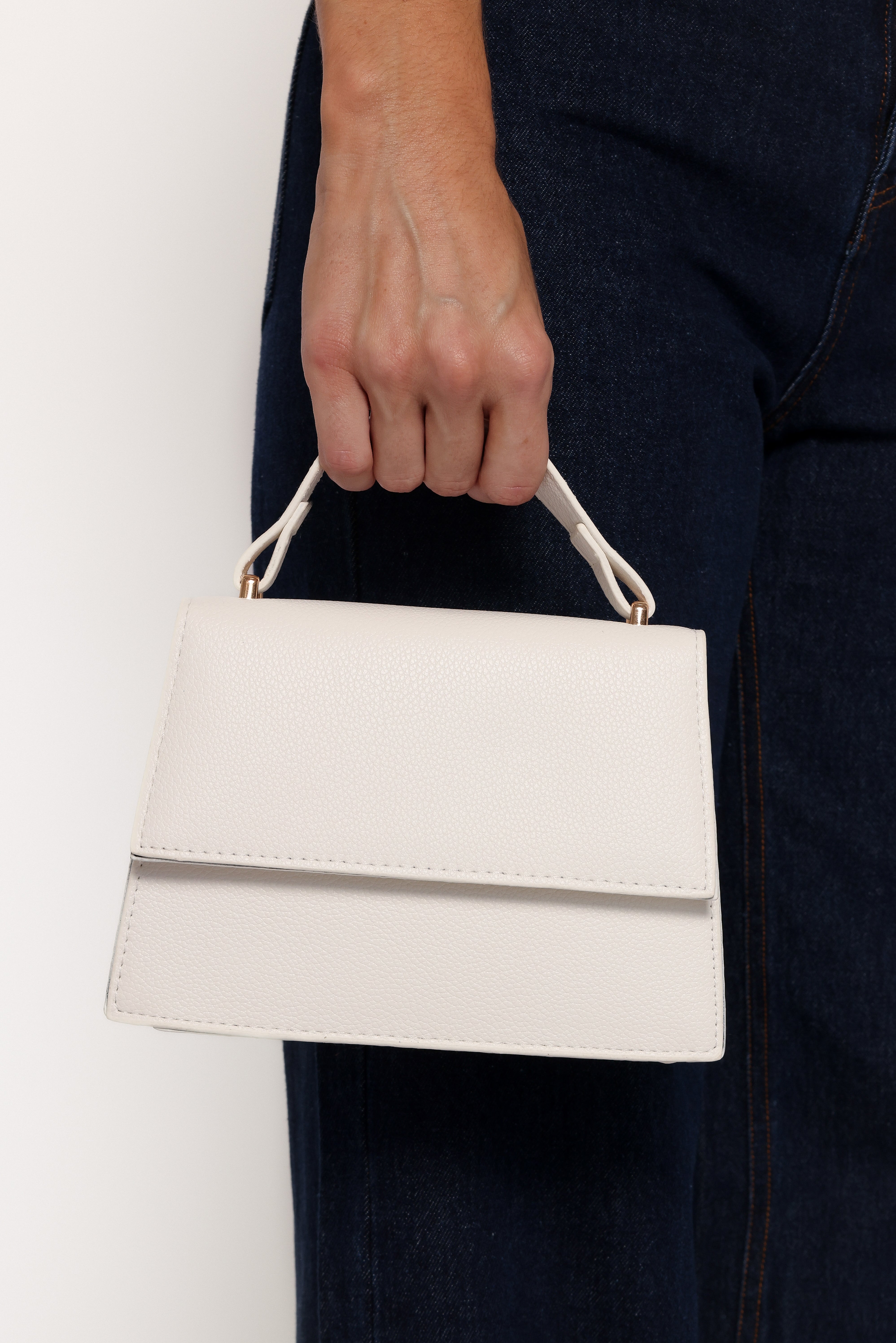 ACCESSORIES Vega Bag - White