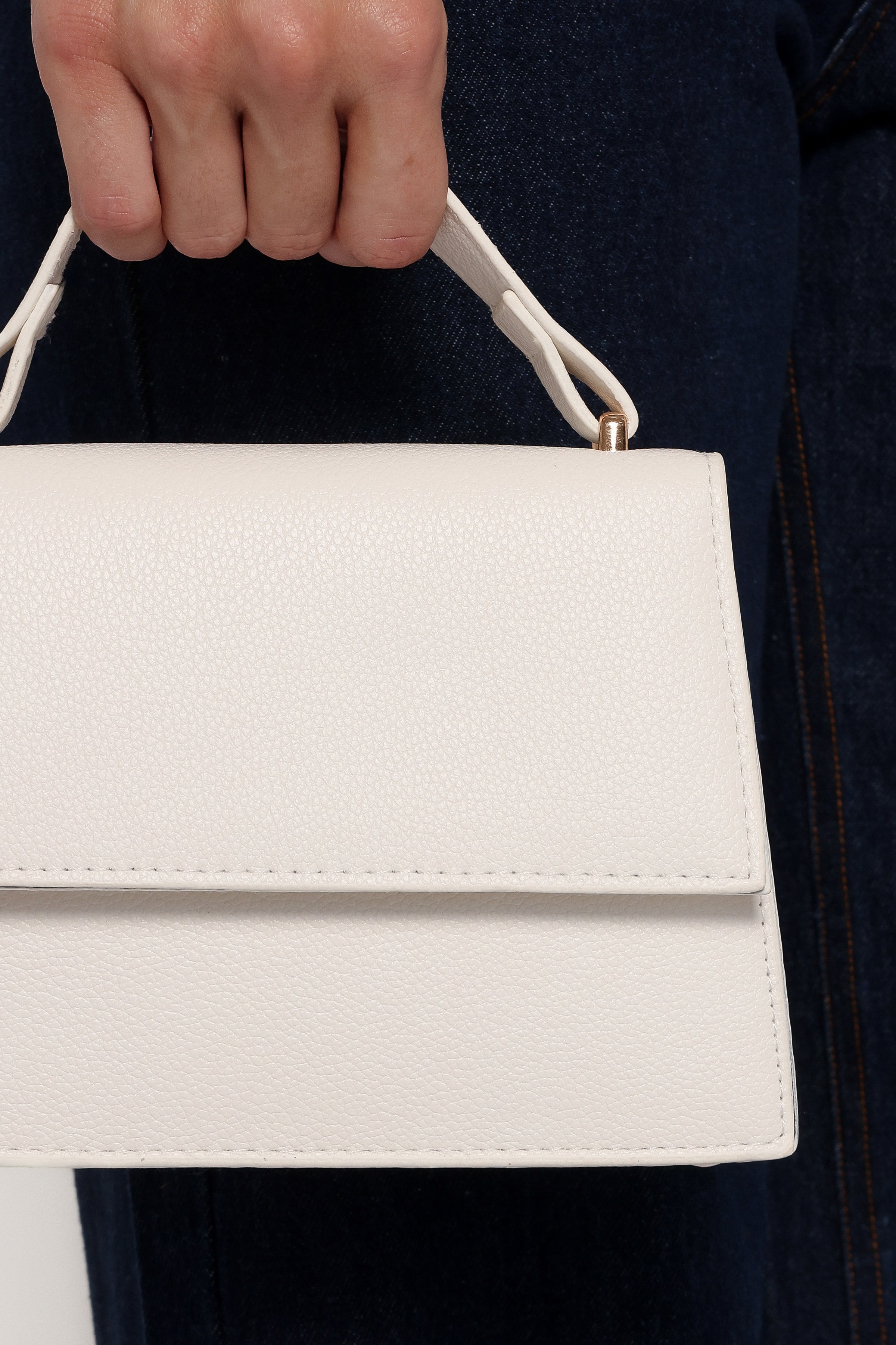 ACCESSORIES Vega Bag - White