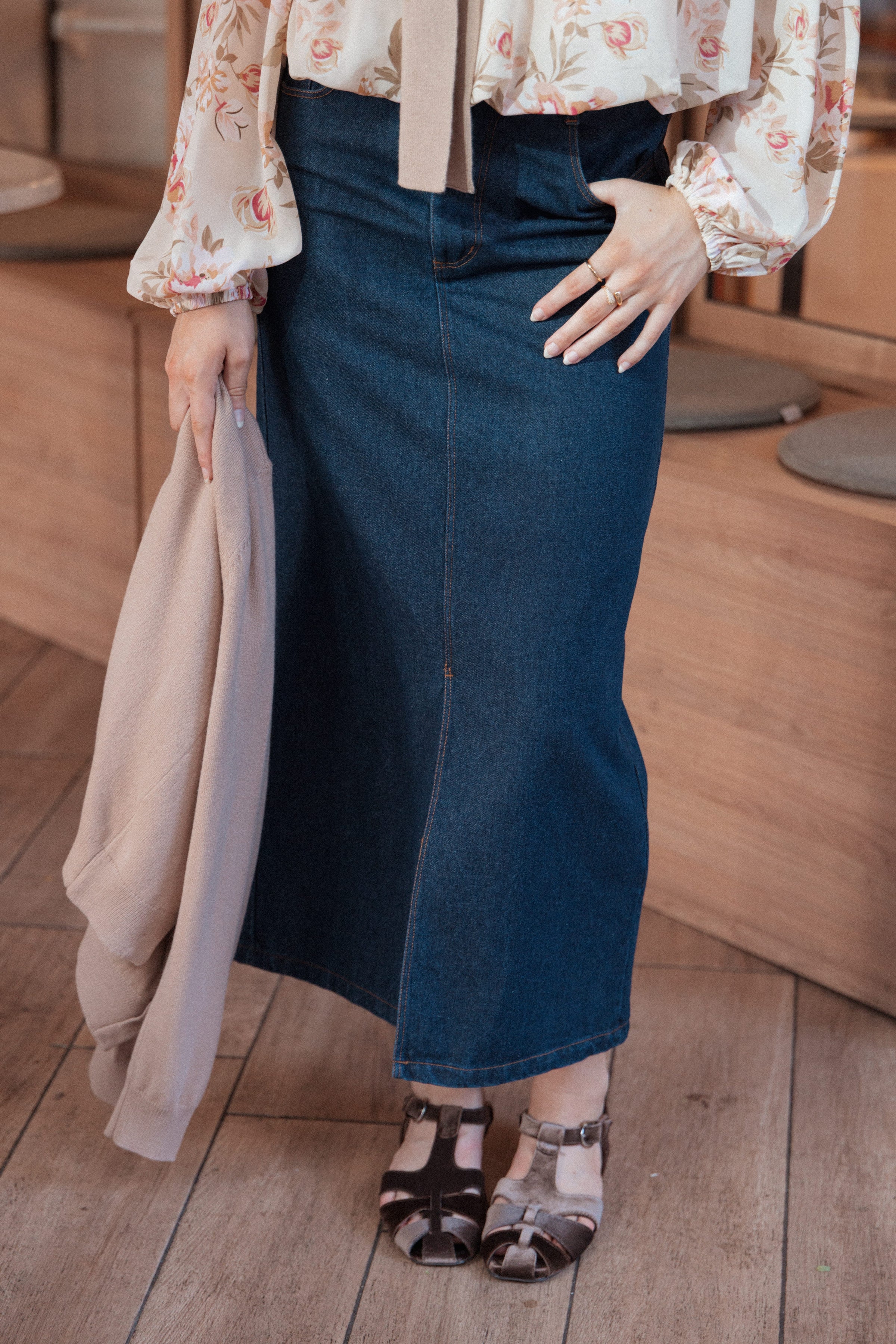 BOTTOMS Dana Denim Midi Skirt - Midnight