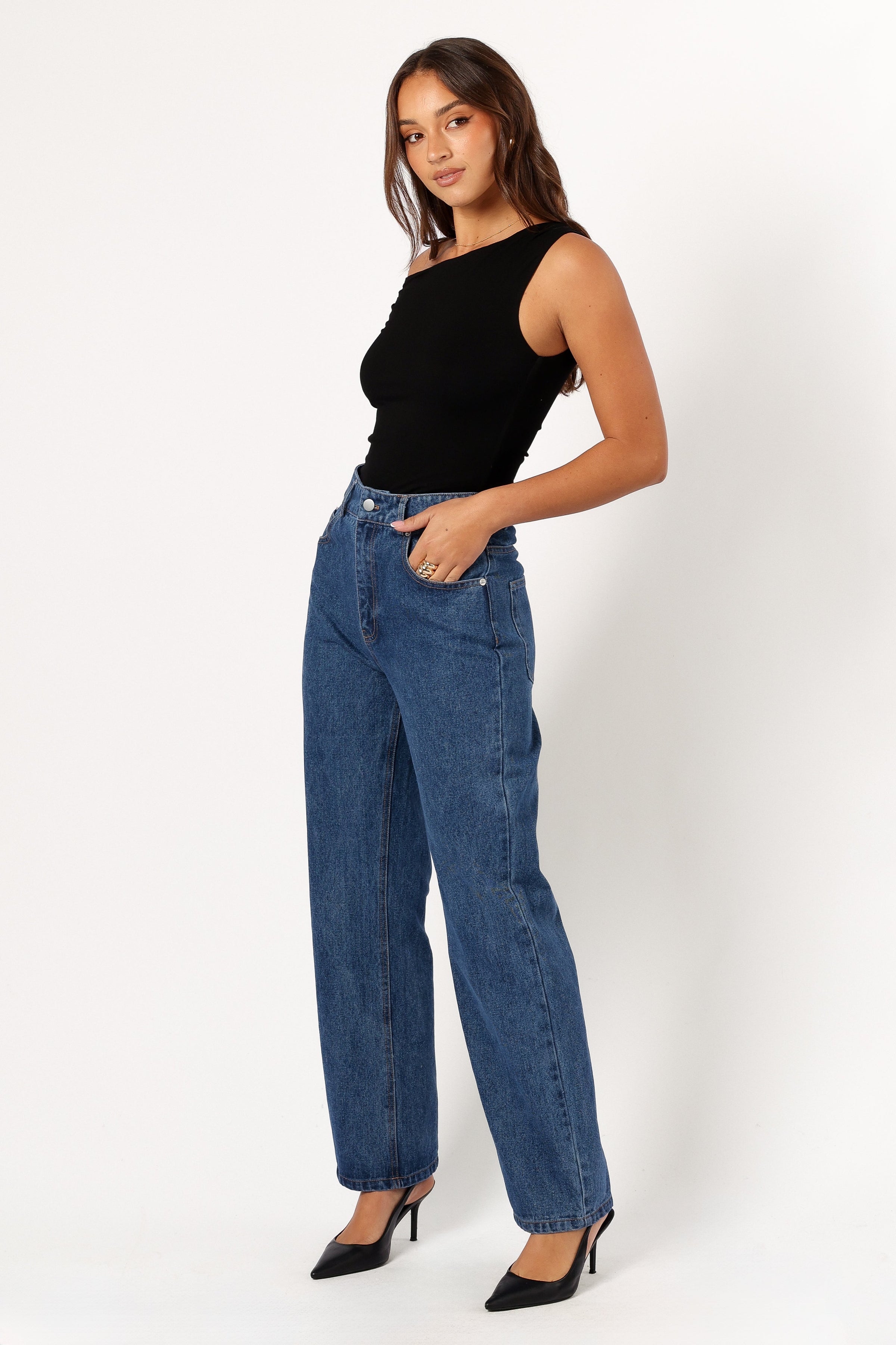 BOTTOMS @Elina Straight Leg Jeans - Denim (Hold for Winter Essentials)