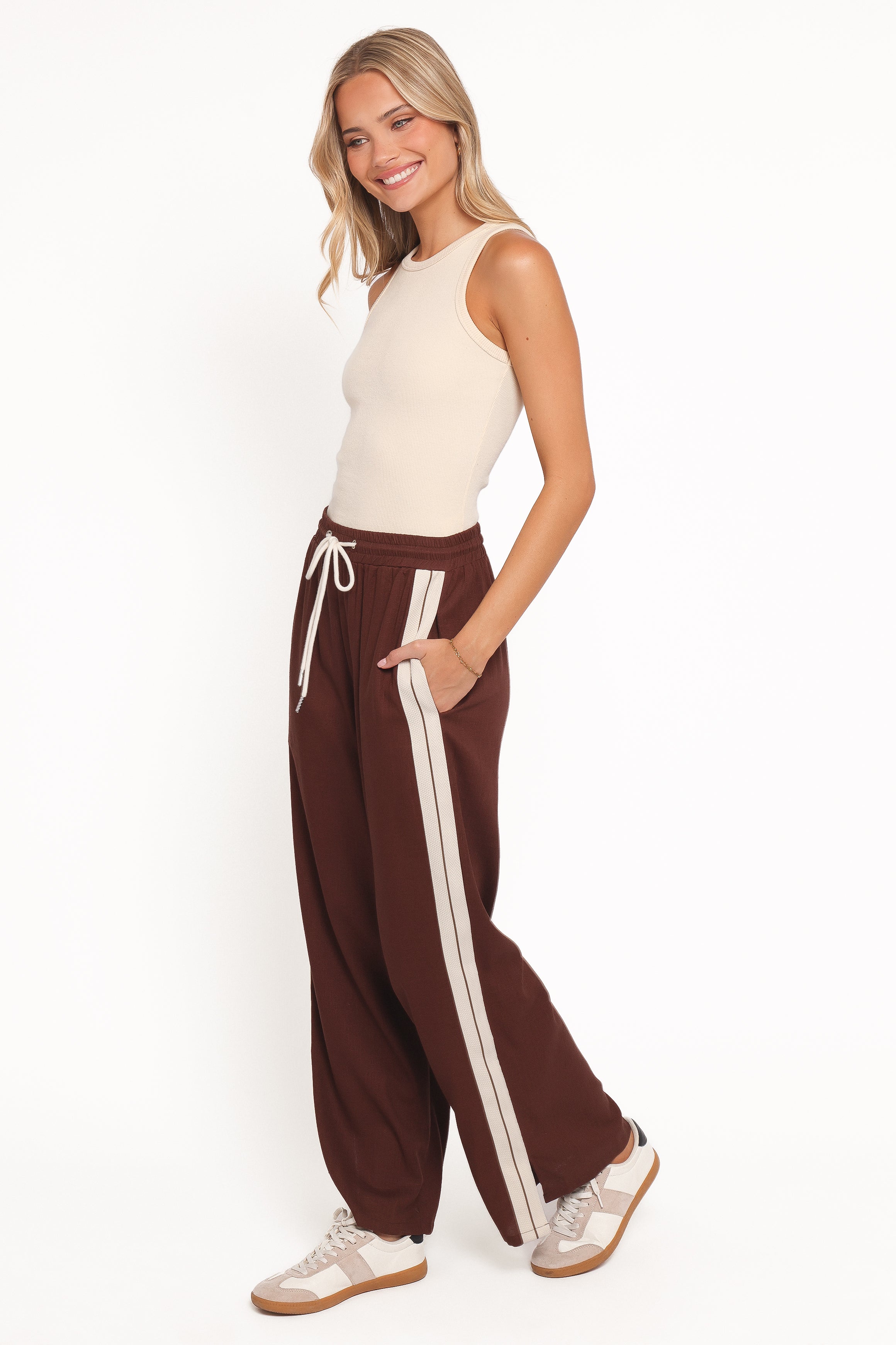 BOTTOMS Hvar Track Pant - Brown