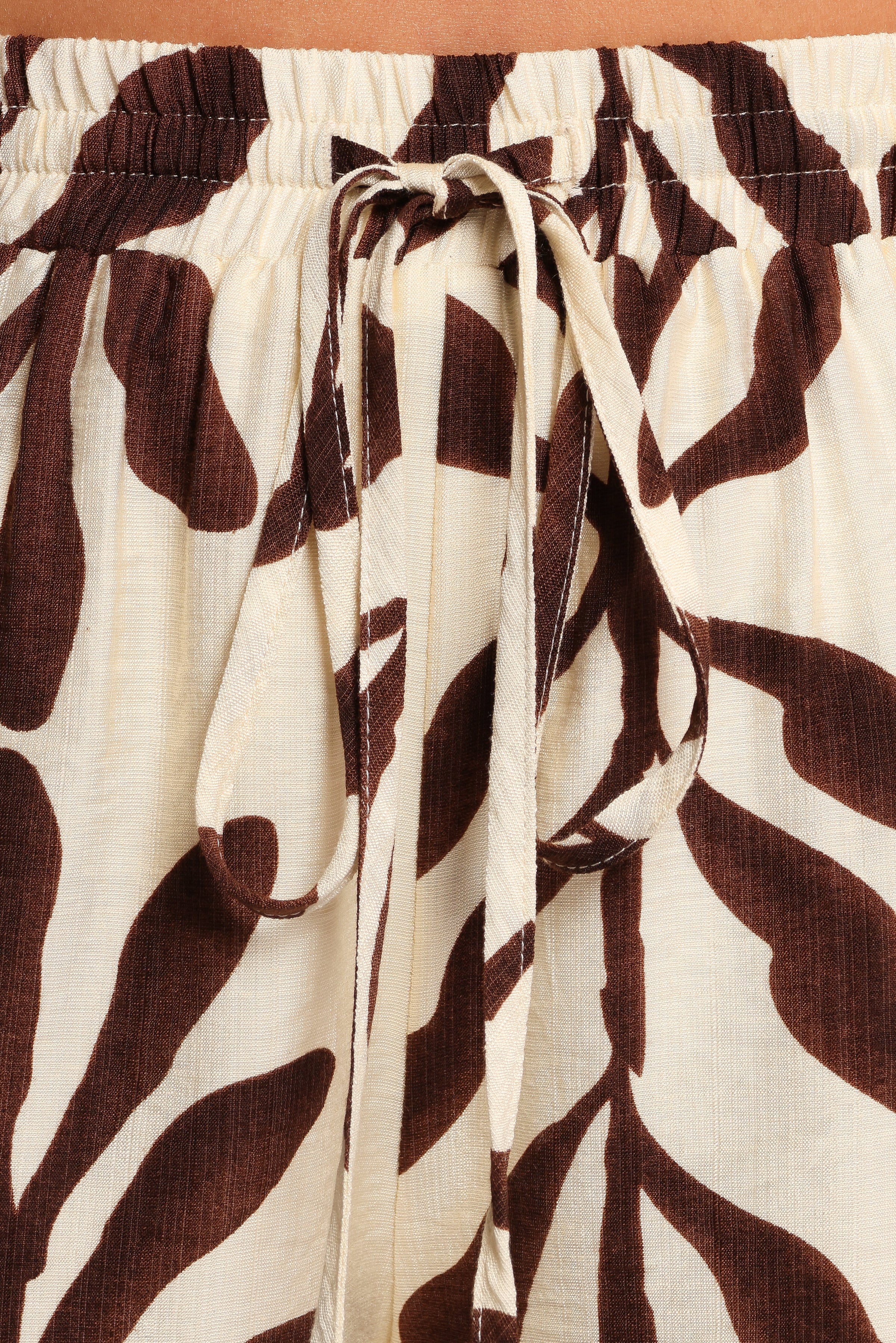 BOTTOMS July Shorts - Brown Palm