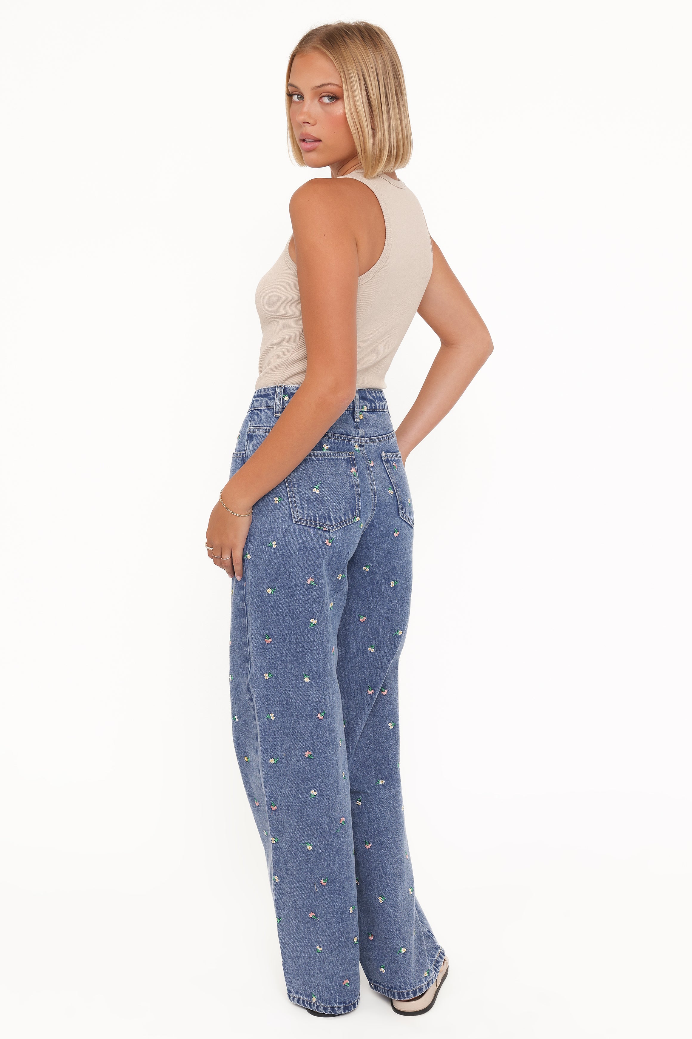 BOTTOMS Kendall Straight Leg Jeans - Embroidery Medium Wash