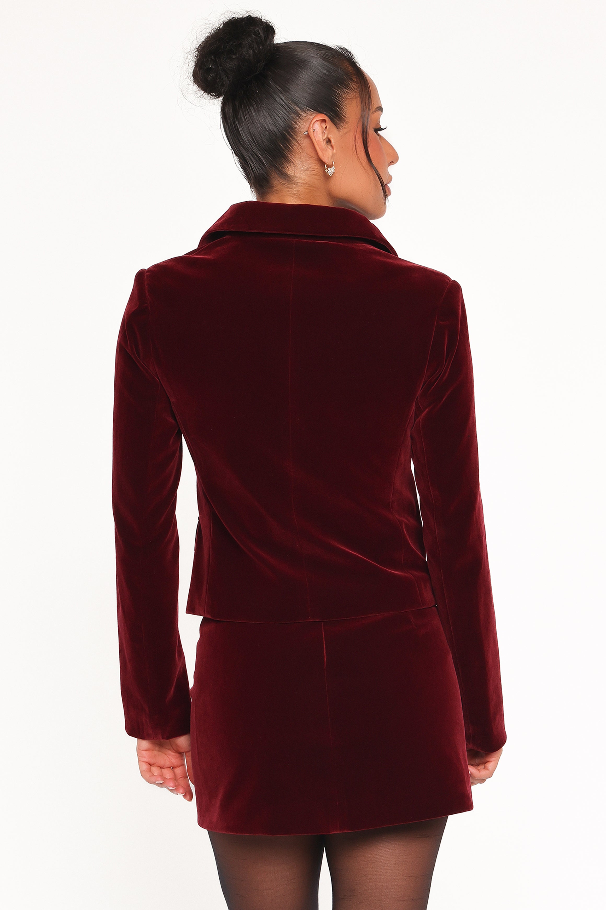BOTTOMS Lainey Velvet Mini Skirt - Burgundy
