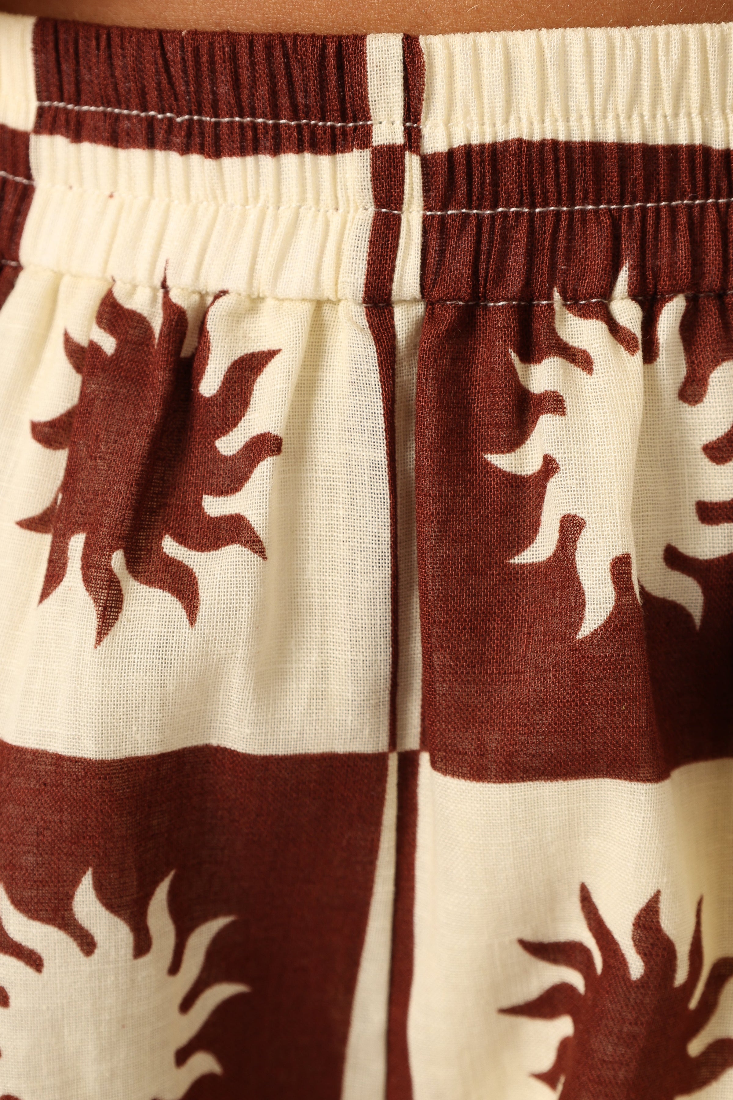 BOTTOMS @Leo Shorts - Brown Cream (Hold for Sundial)