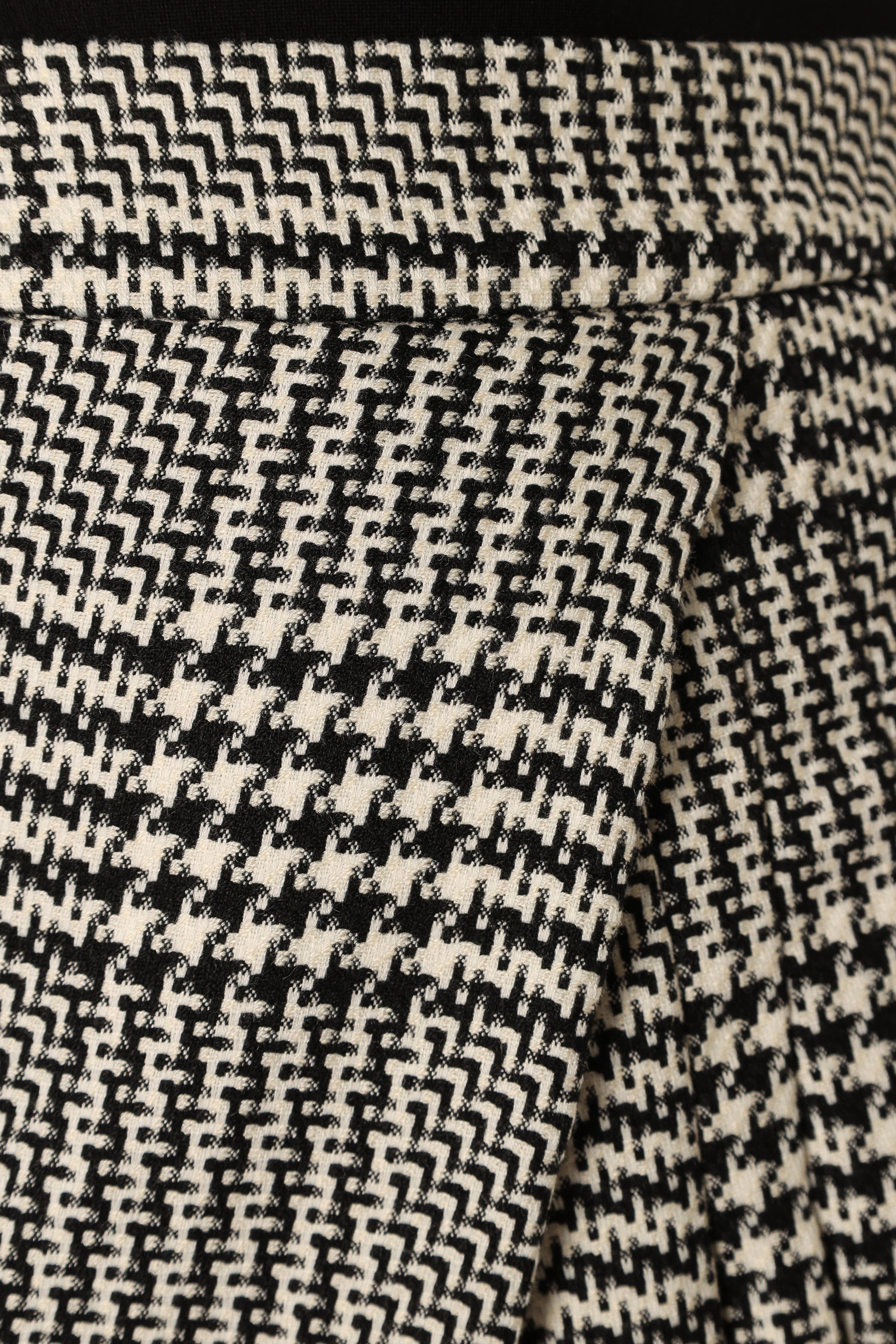 BOTTOMS @Natasha Mini Skort- Black/White