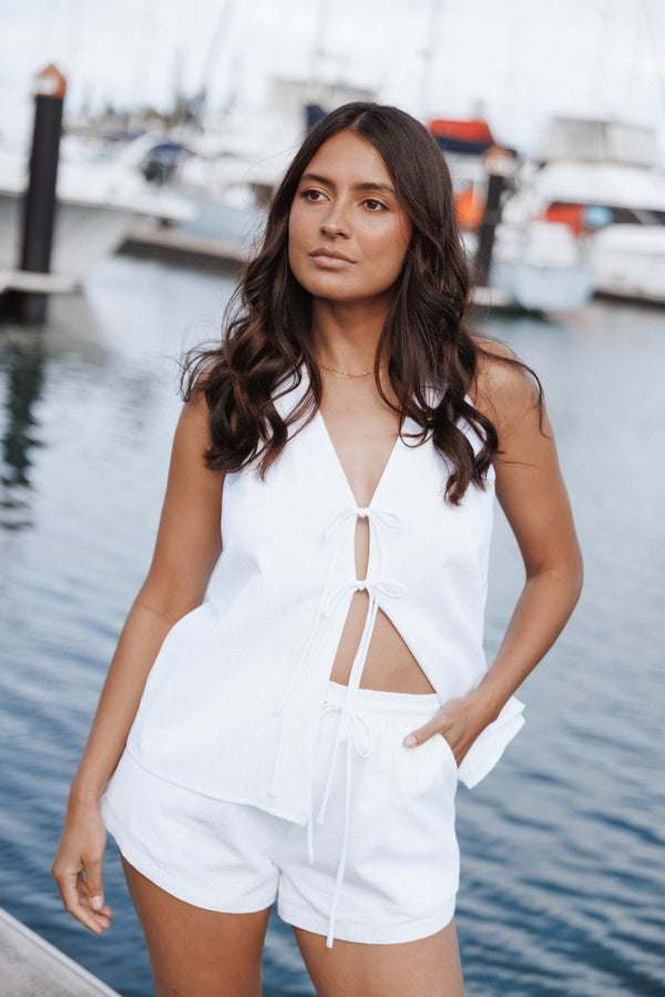 BOTTOMS Octavia Shorts - White