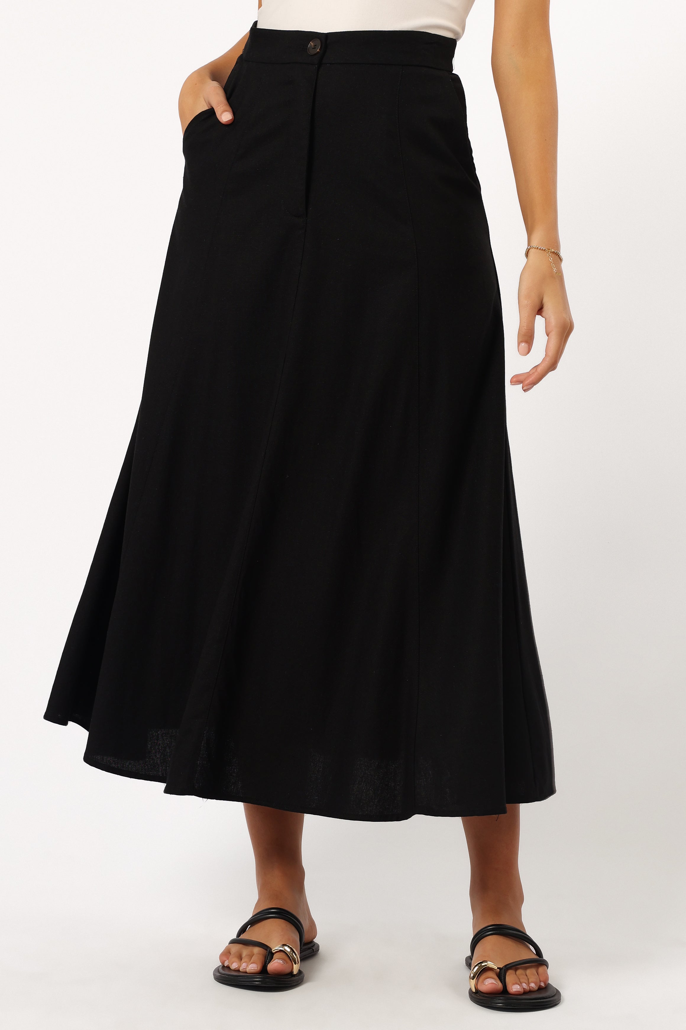 BOTTOMS @Odetta Maxi Skirt - Black (Hold for Euro Summer)