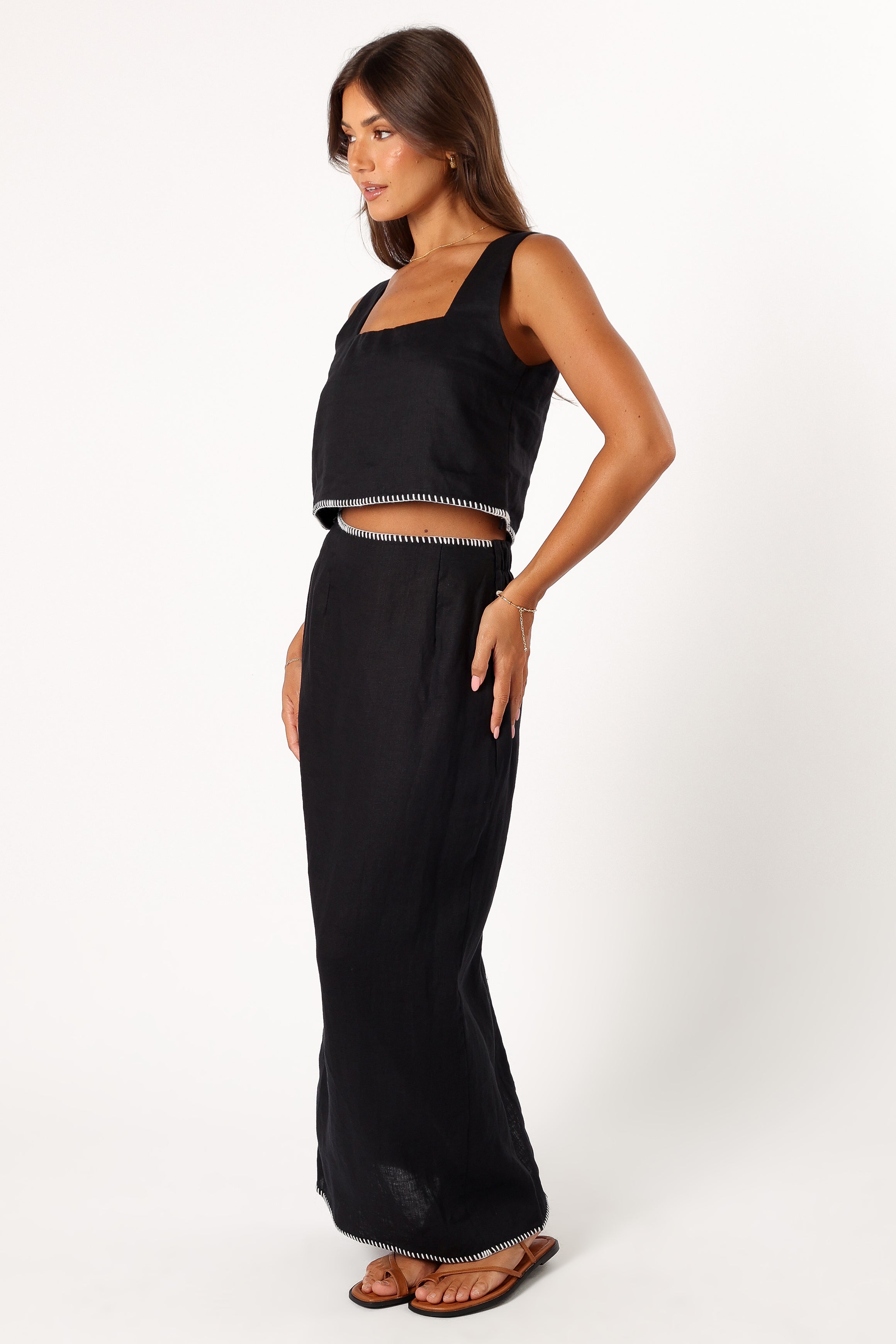 BOTTOMS @Odette Midi Skirt - Black (Hold for Sundial)