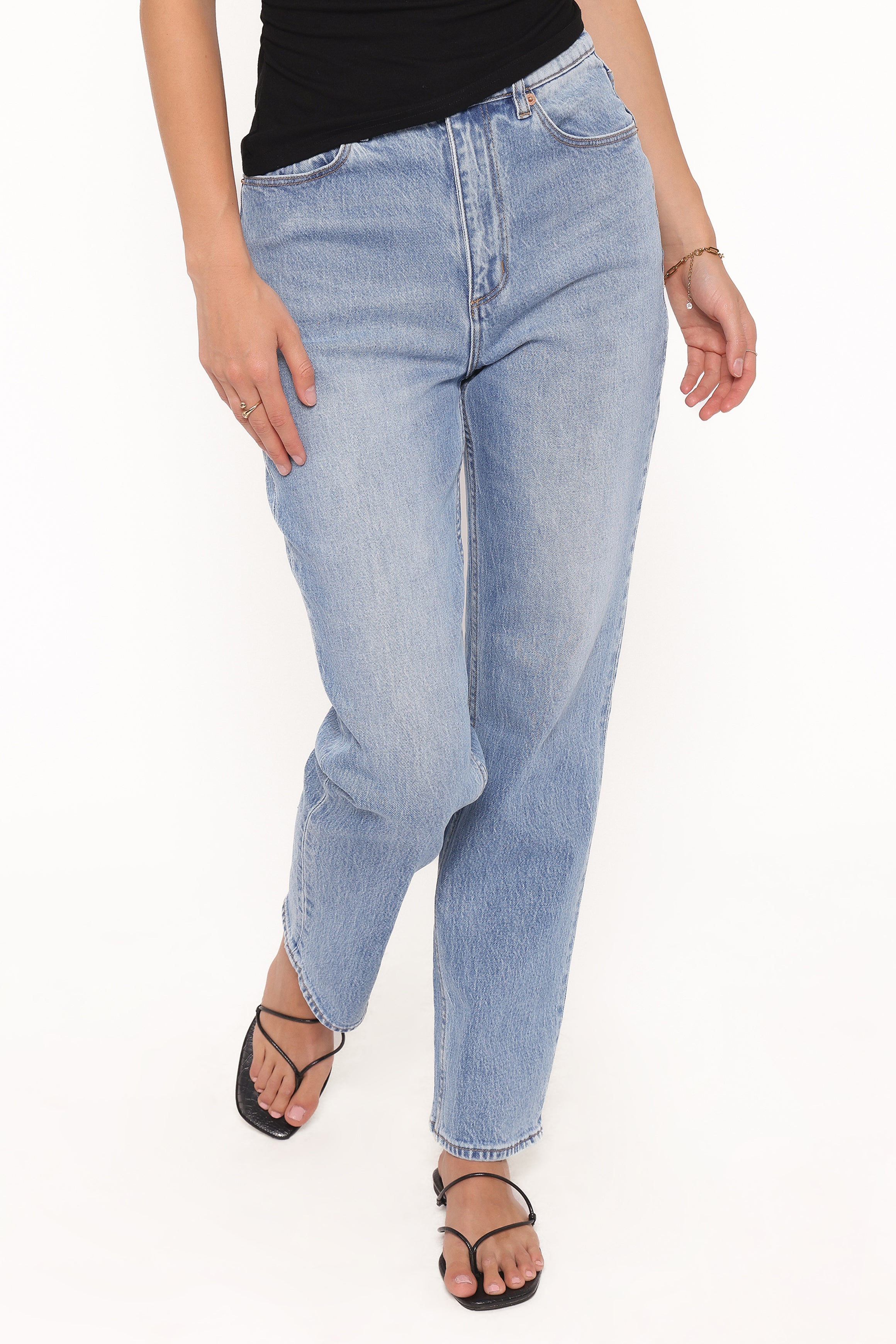 BOTTOMS @Rollas Loulou Straight Leg Jeans - Lennon Blue