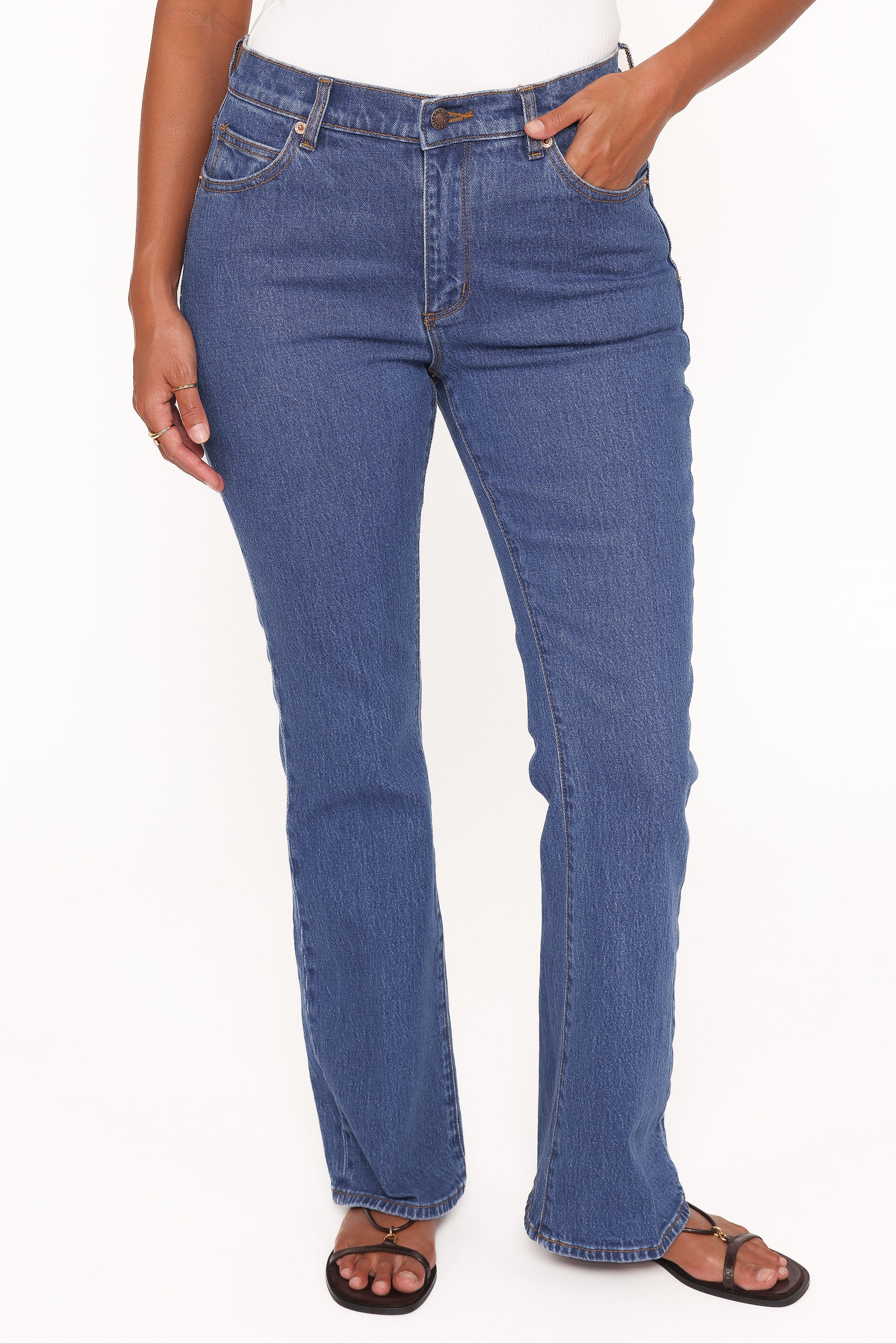 Rollas Downtown Flare Jeans - Canyon Stone | Petal & Pup