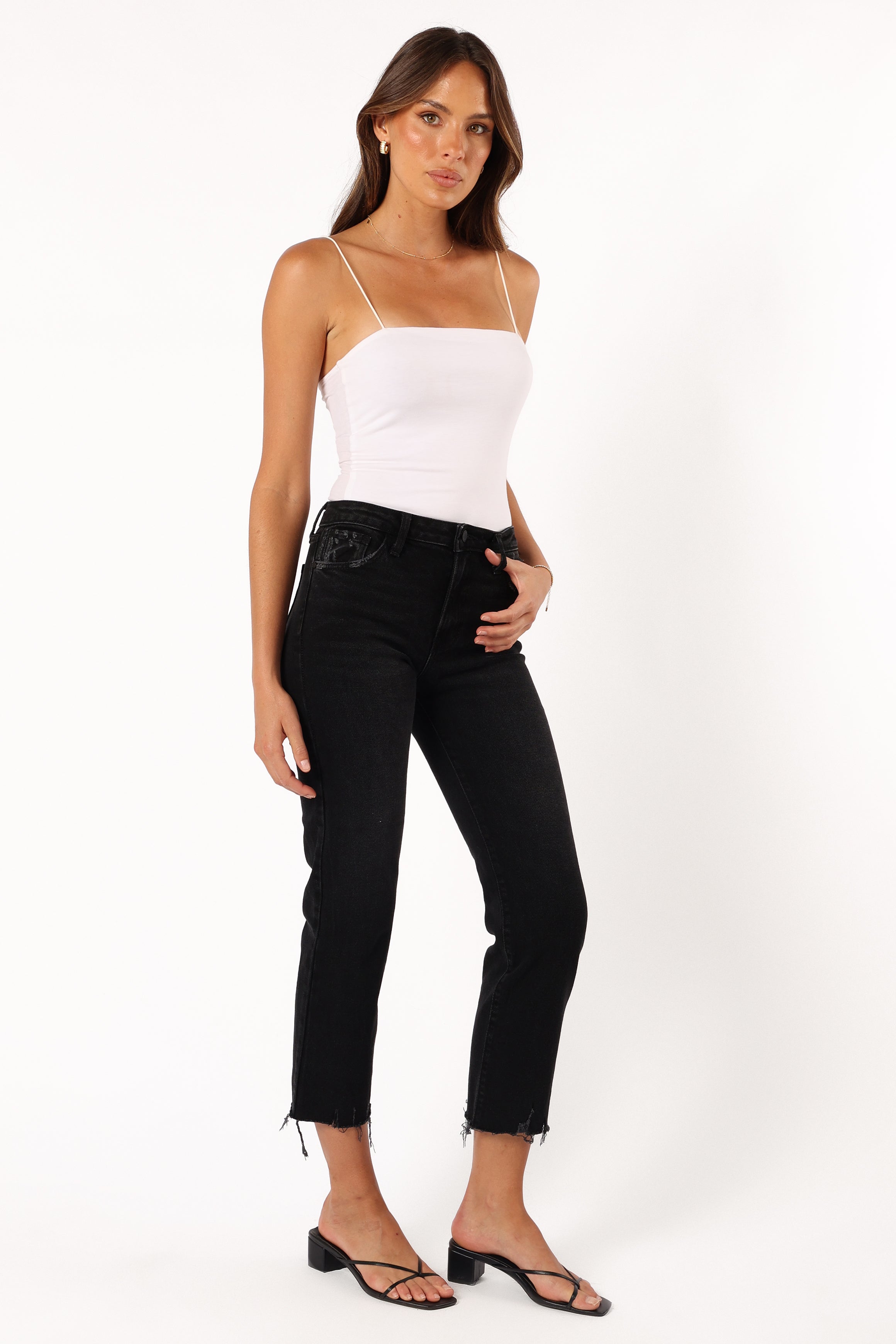 BOTTOMS @Rowan High Rise Straight Leg Jean - Washed Black
