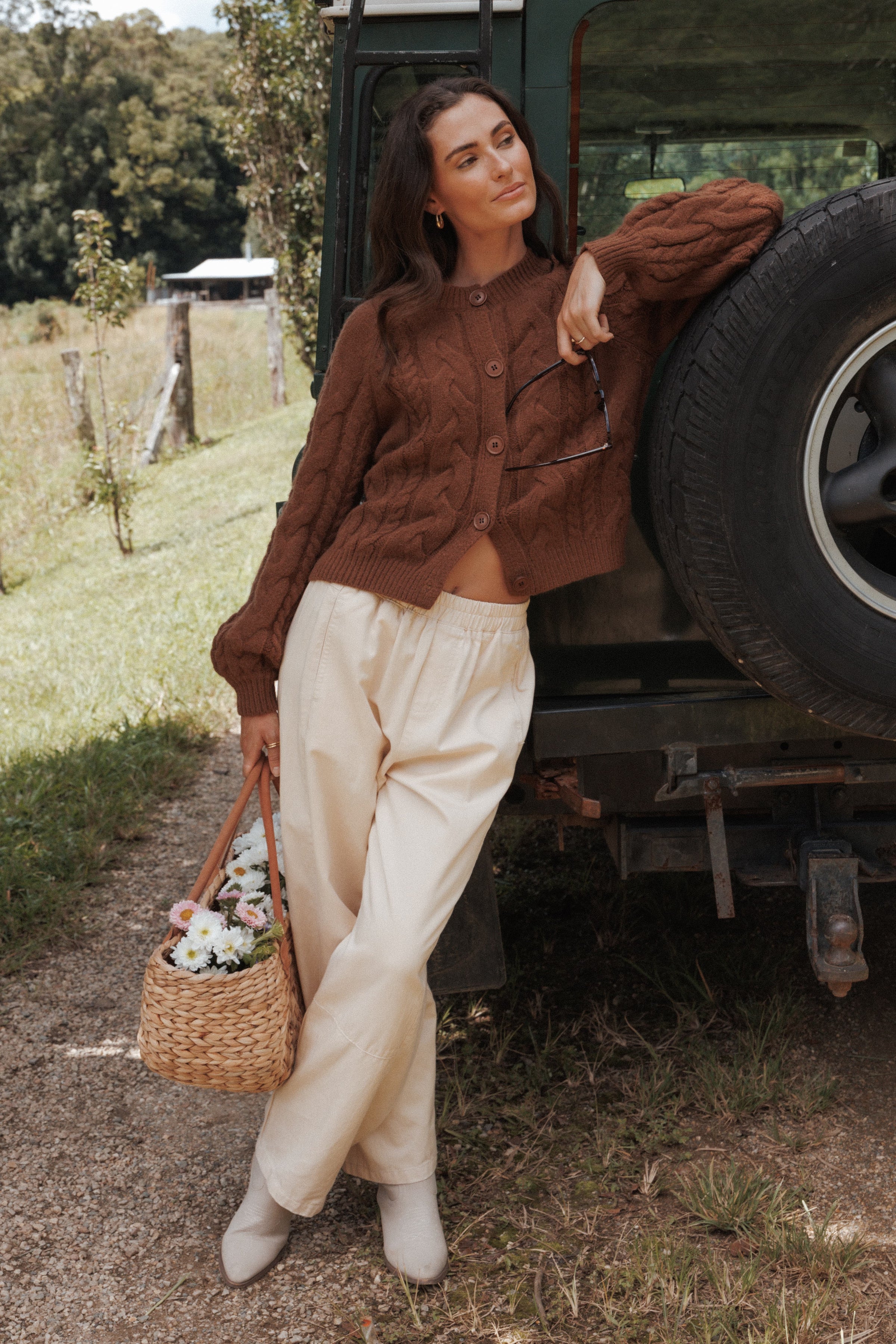 BOTTOMS Sasha Cropped Barrel Jean - Ecru