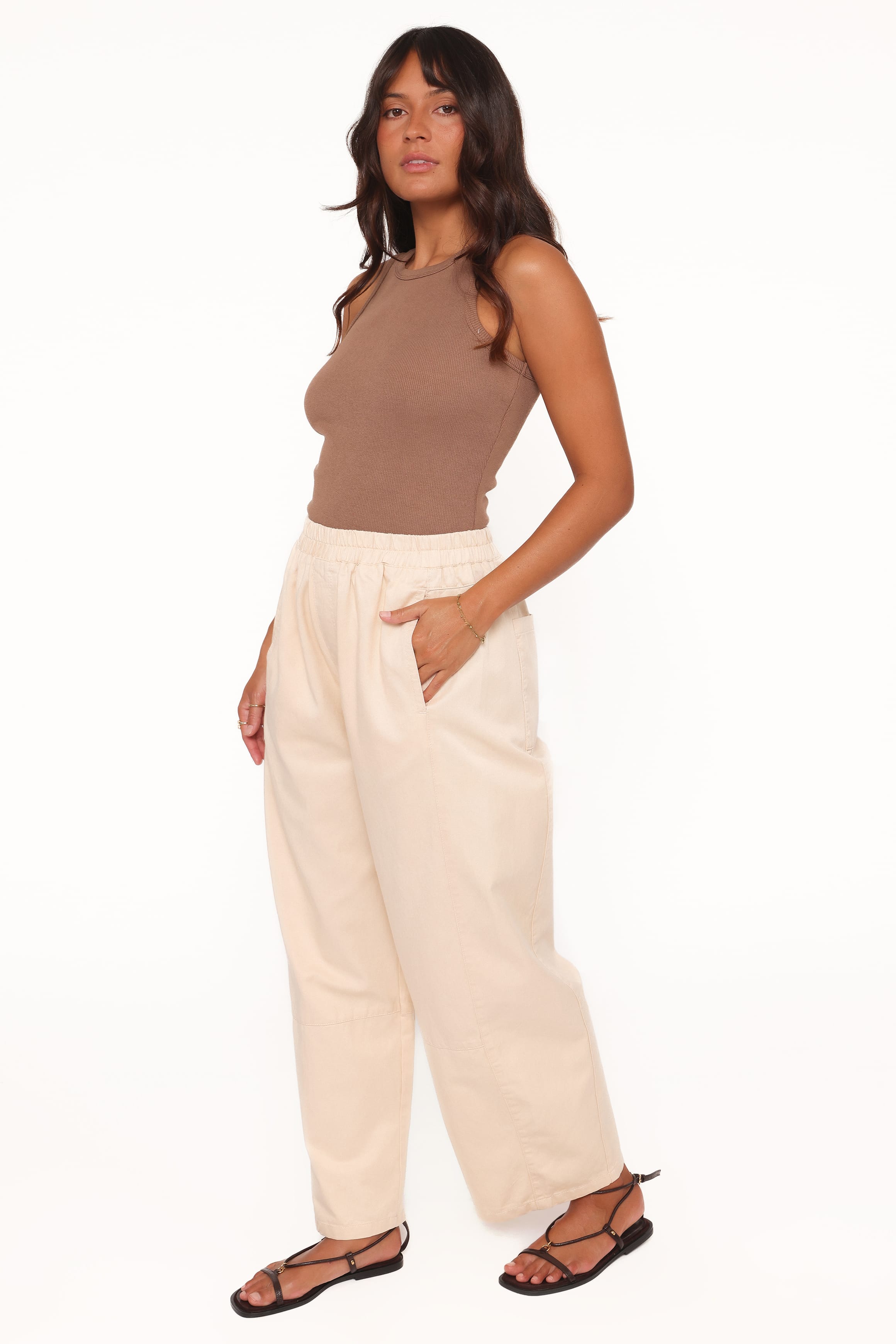 BOTTOMS Sasha Cropped Barrel Jean - Ecru