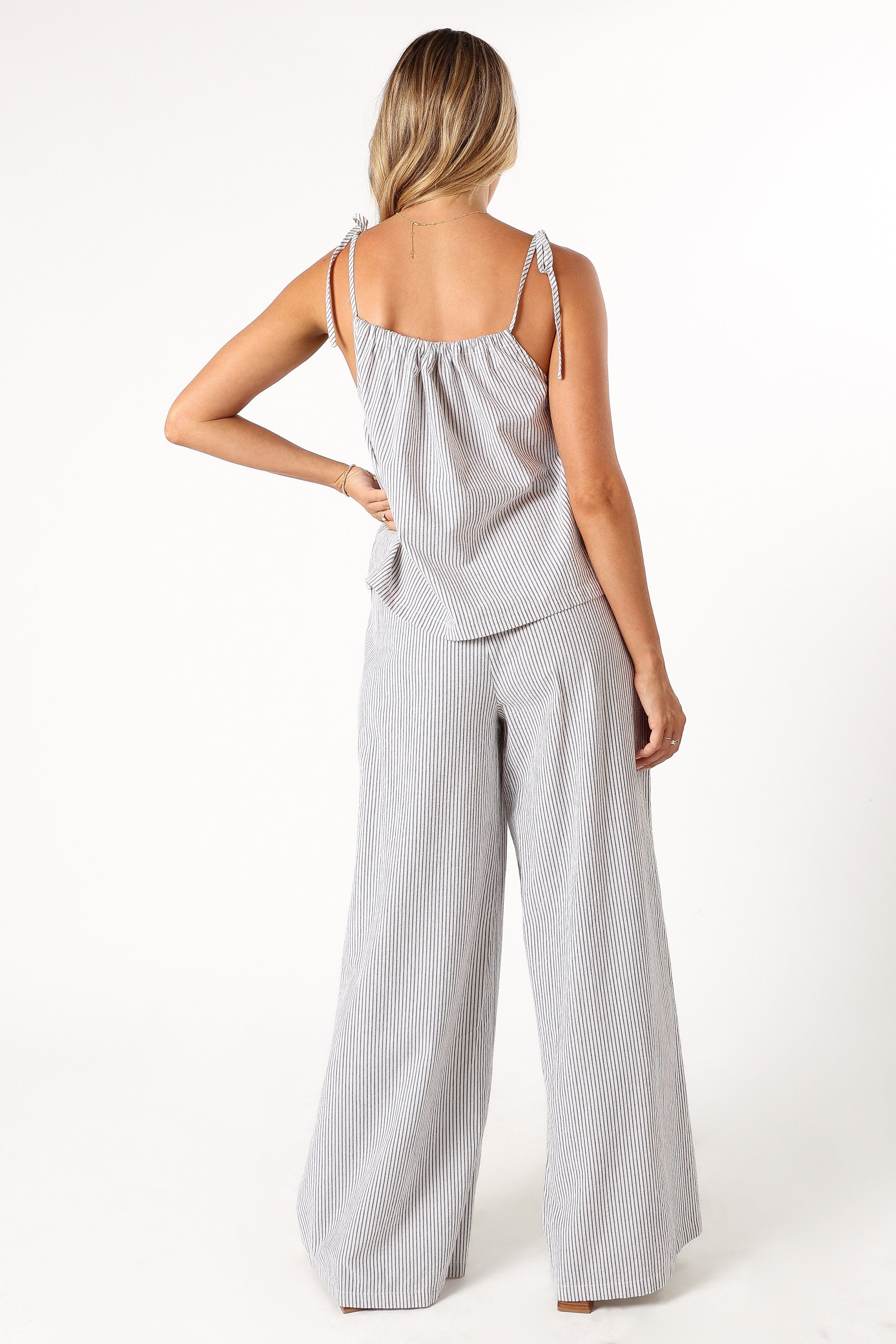 BOTTOMS @Savanna Striped Pants - White