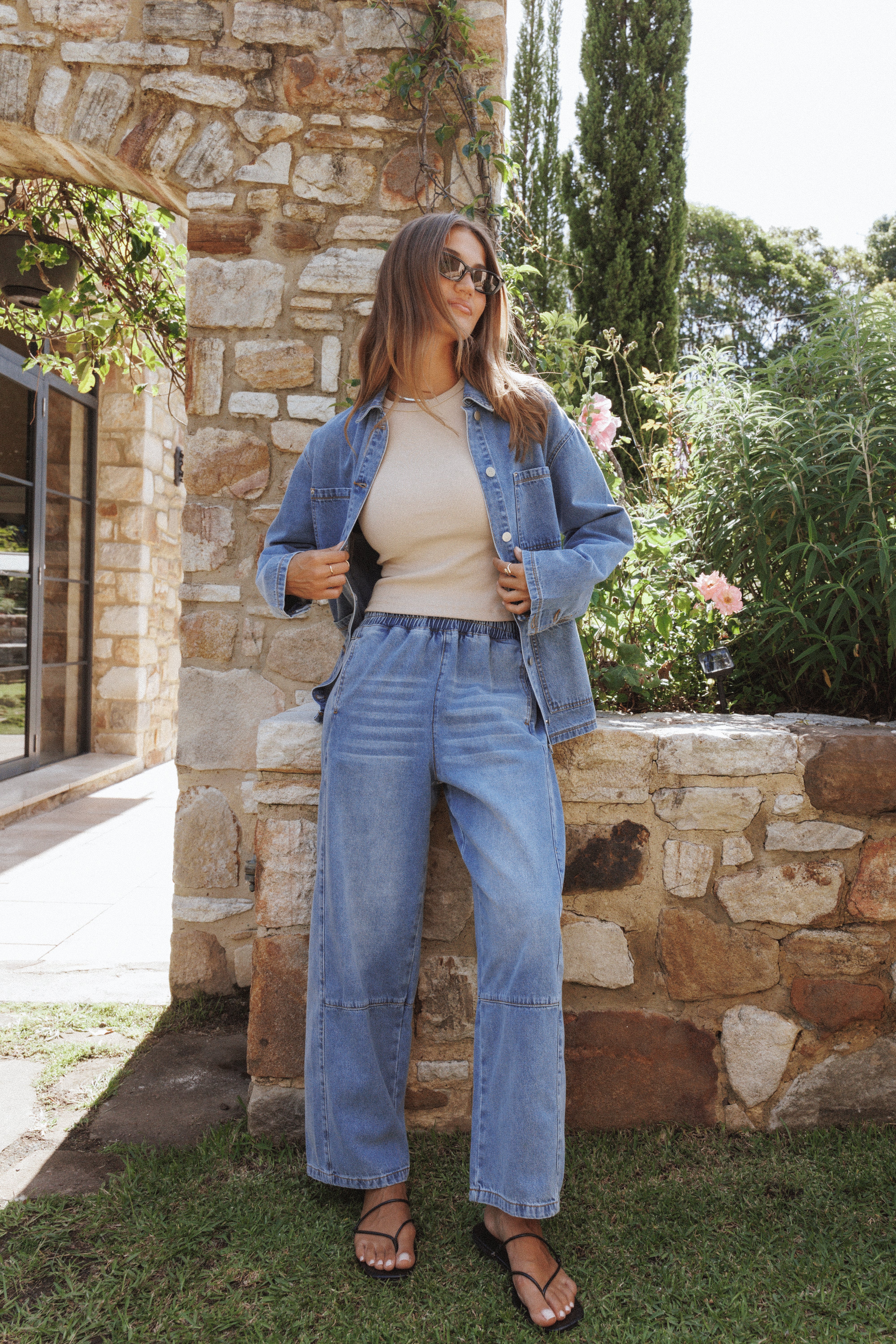 BOTTOMS Sophie Cropped Barrel Jean - Medium Wash