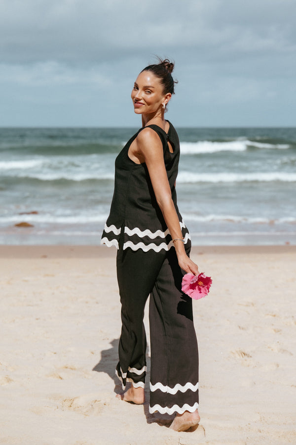 BOTTOMS Taliah Pants - Black