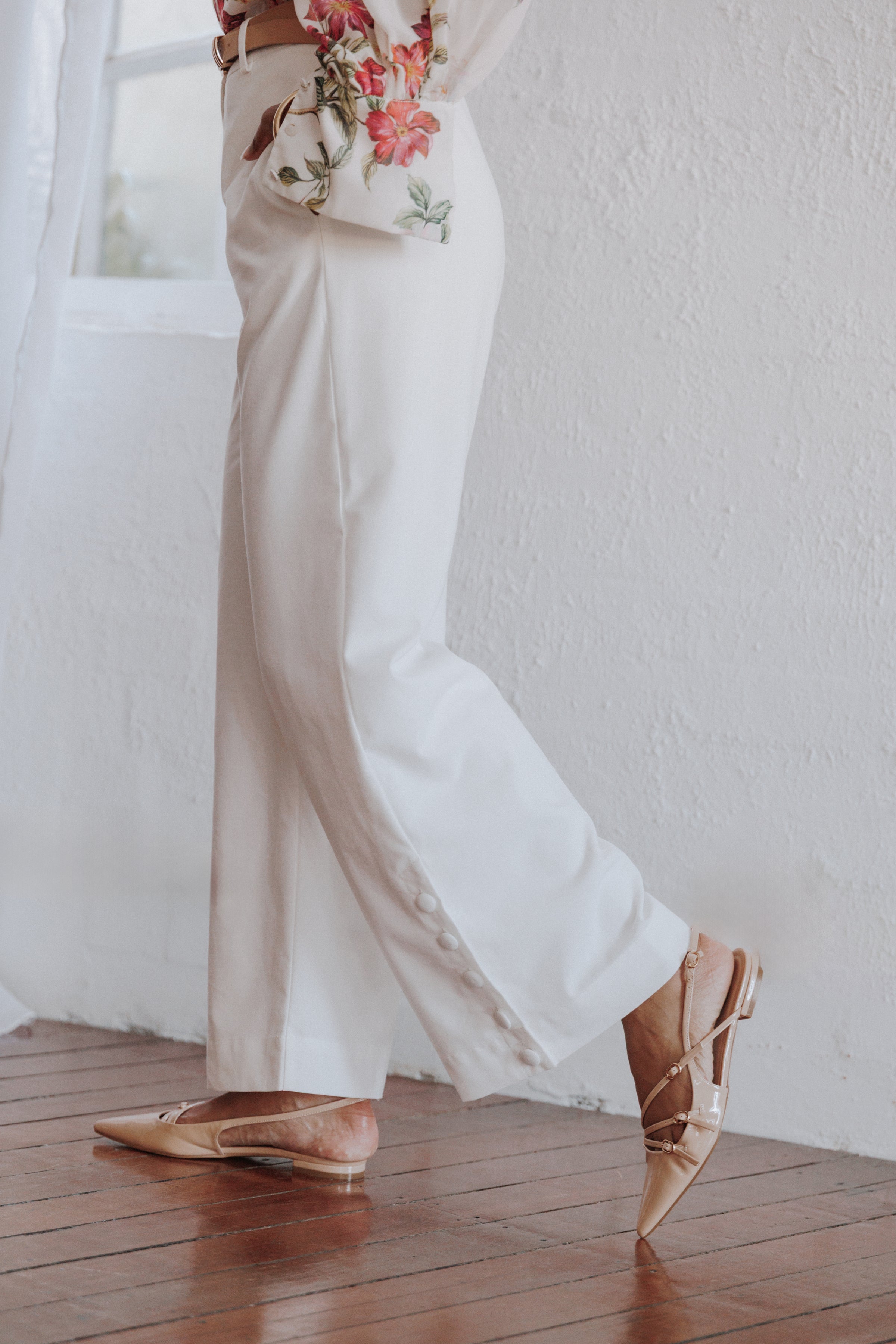 BOTTOMS Tullia Button Detail Pant - White