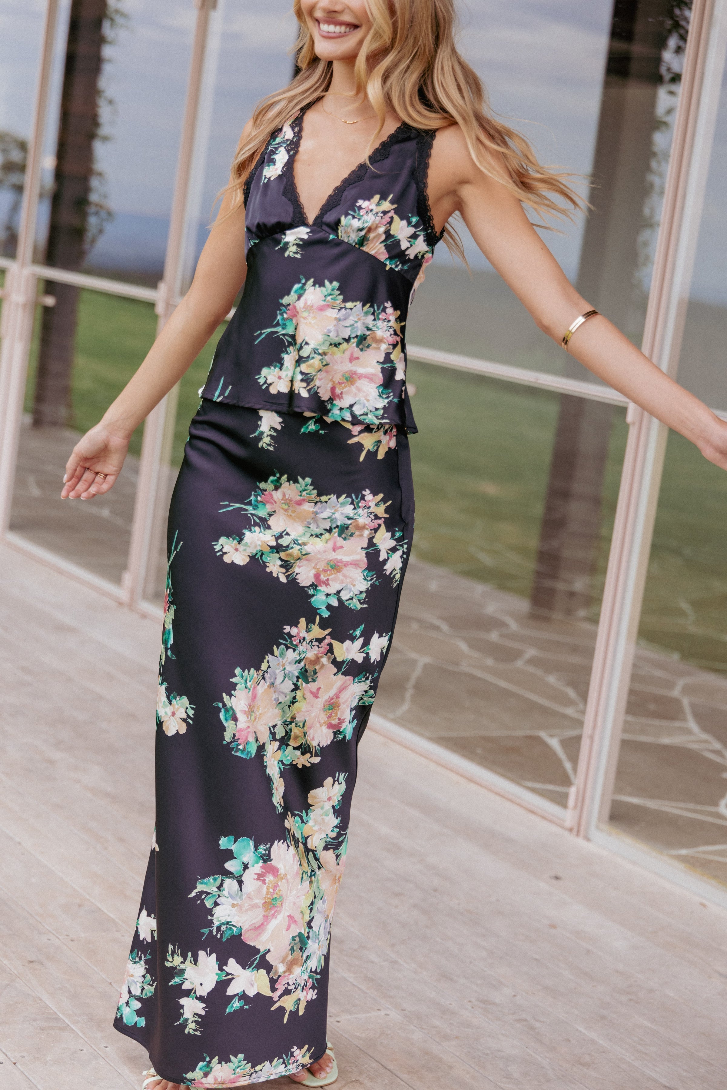 BOTTOMS Velman Skirt - Black Floral
