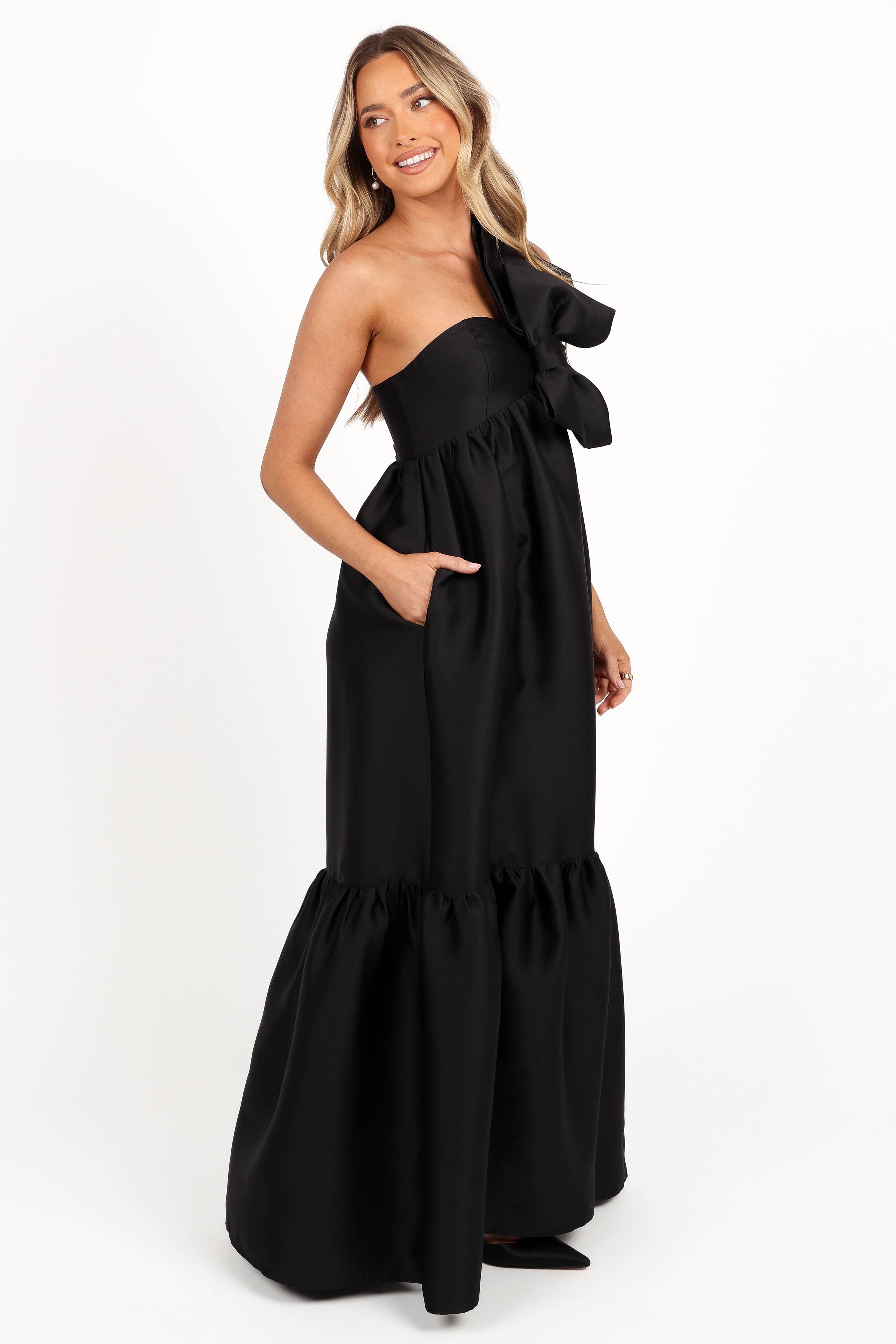 DRESSES Betina Bow Front Maxi Dress - Black