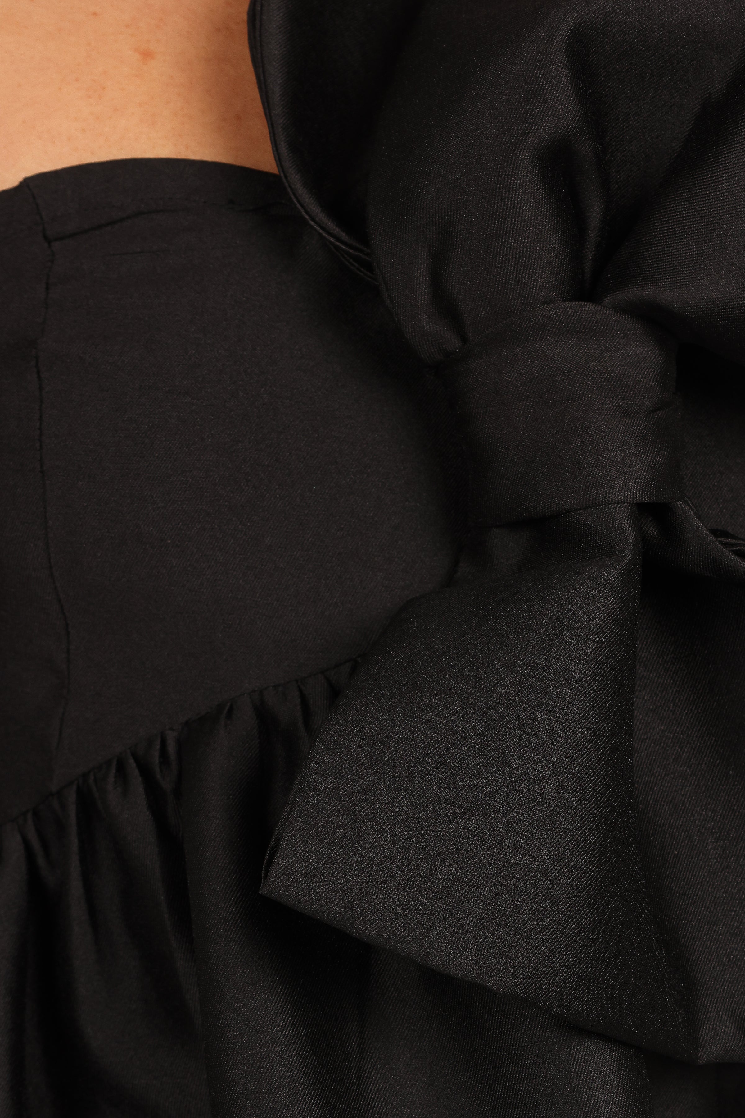 DRESSES Betina Bow Front Maxi Dress - Black