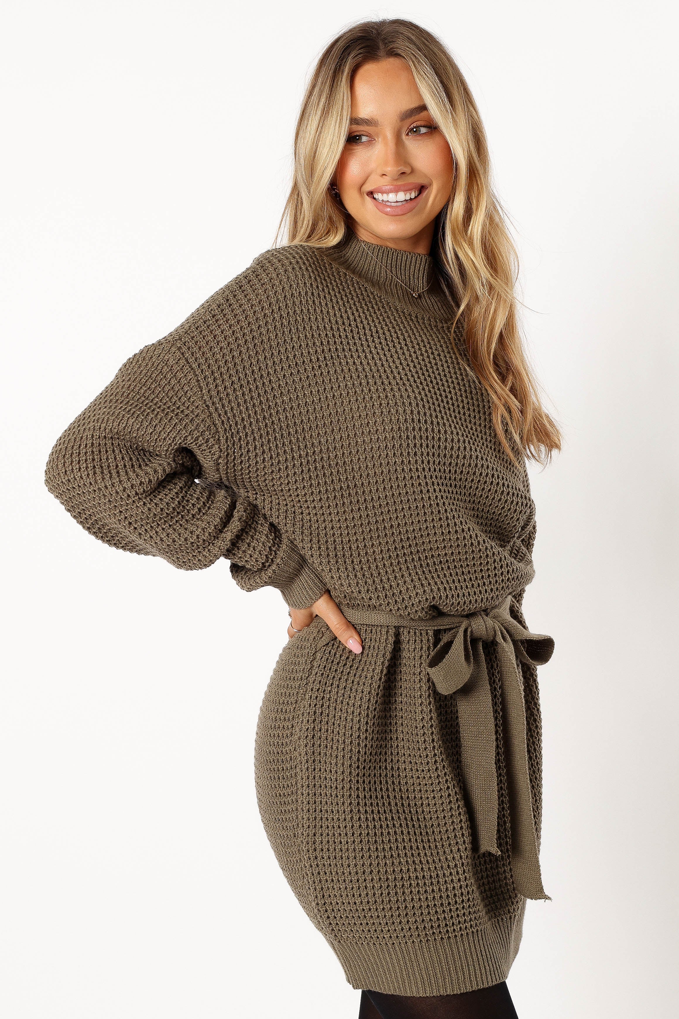 DRESSES @Cozette Longsleeve Mini Dress - Olive