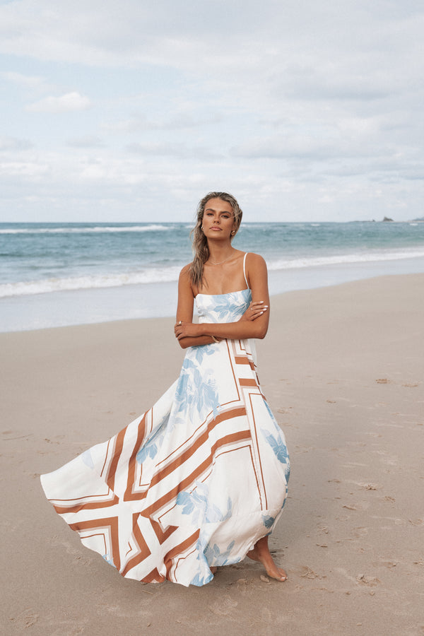 DRESSES Elanor Maxi Dress - Pale Blue Print