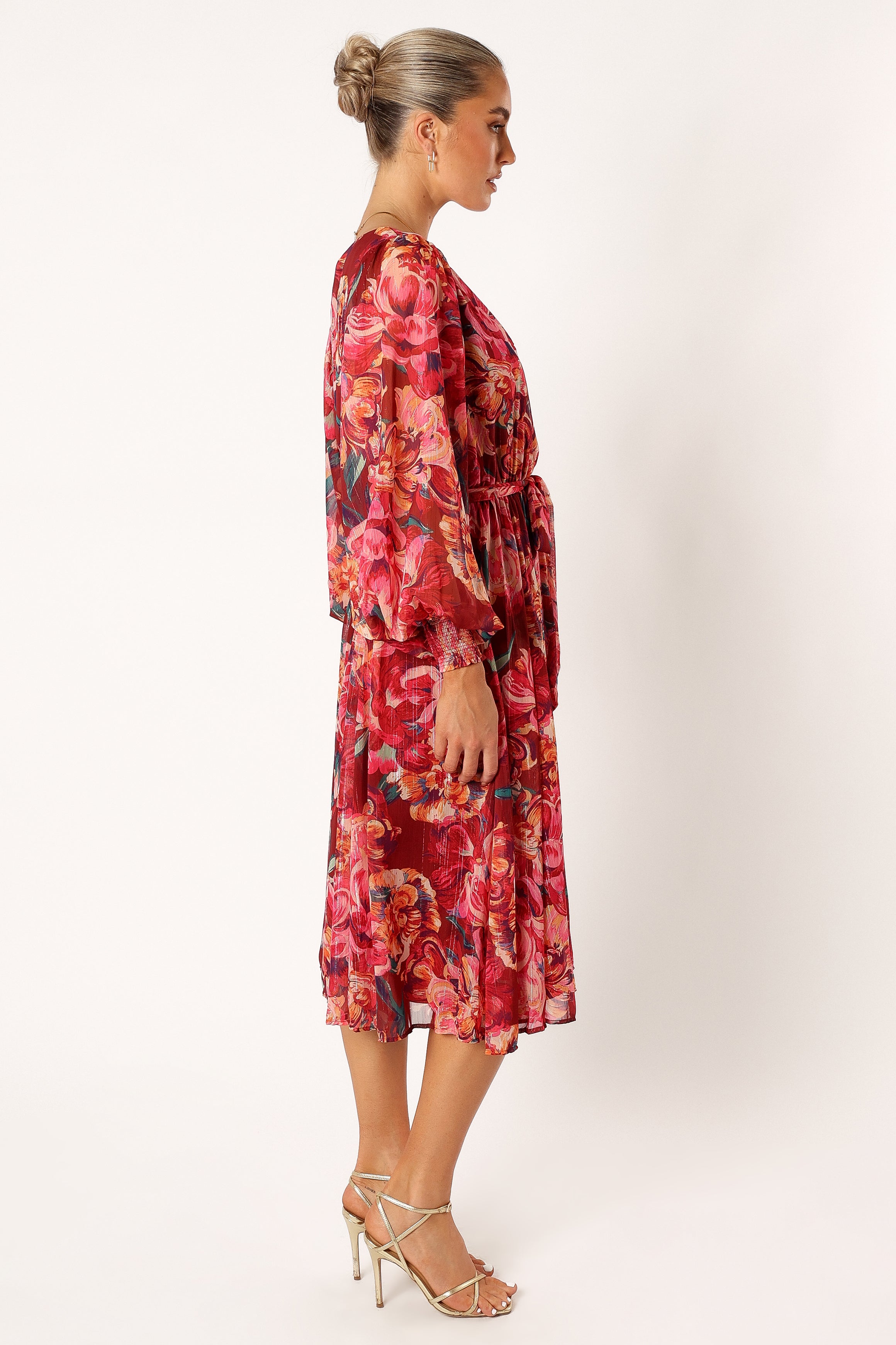 DRESSES @Goldie Longsleeve Maxi Dress - Red Floral