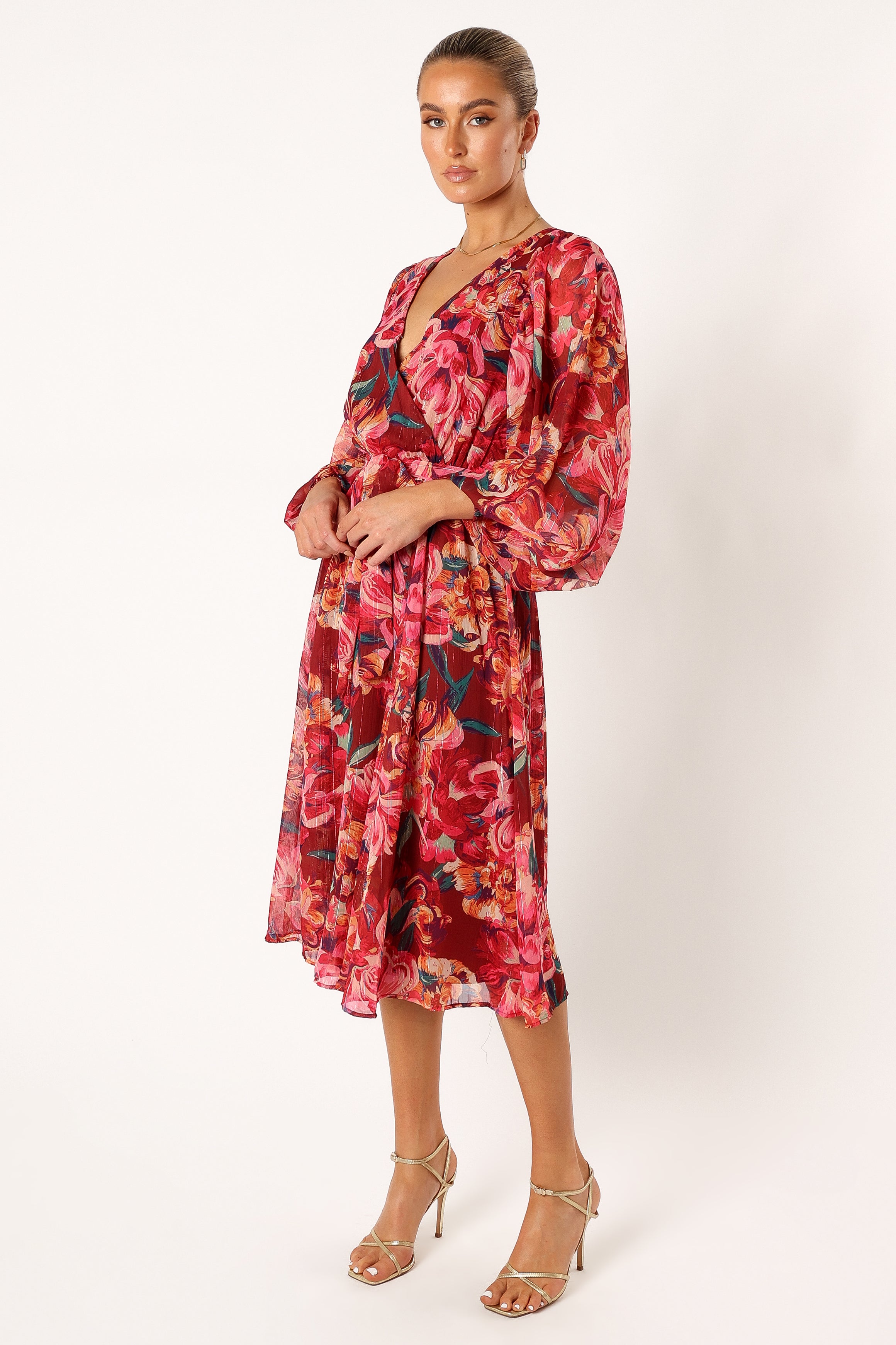 DRESSES @Goldie Longsleeve Maxi Dress - Red Floral