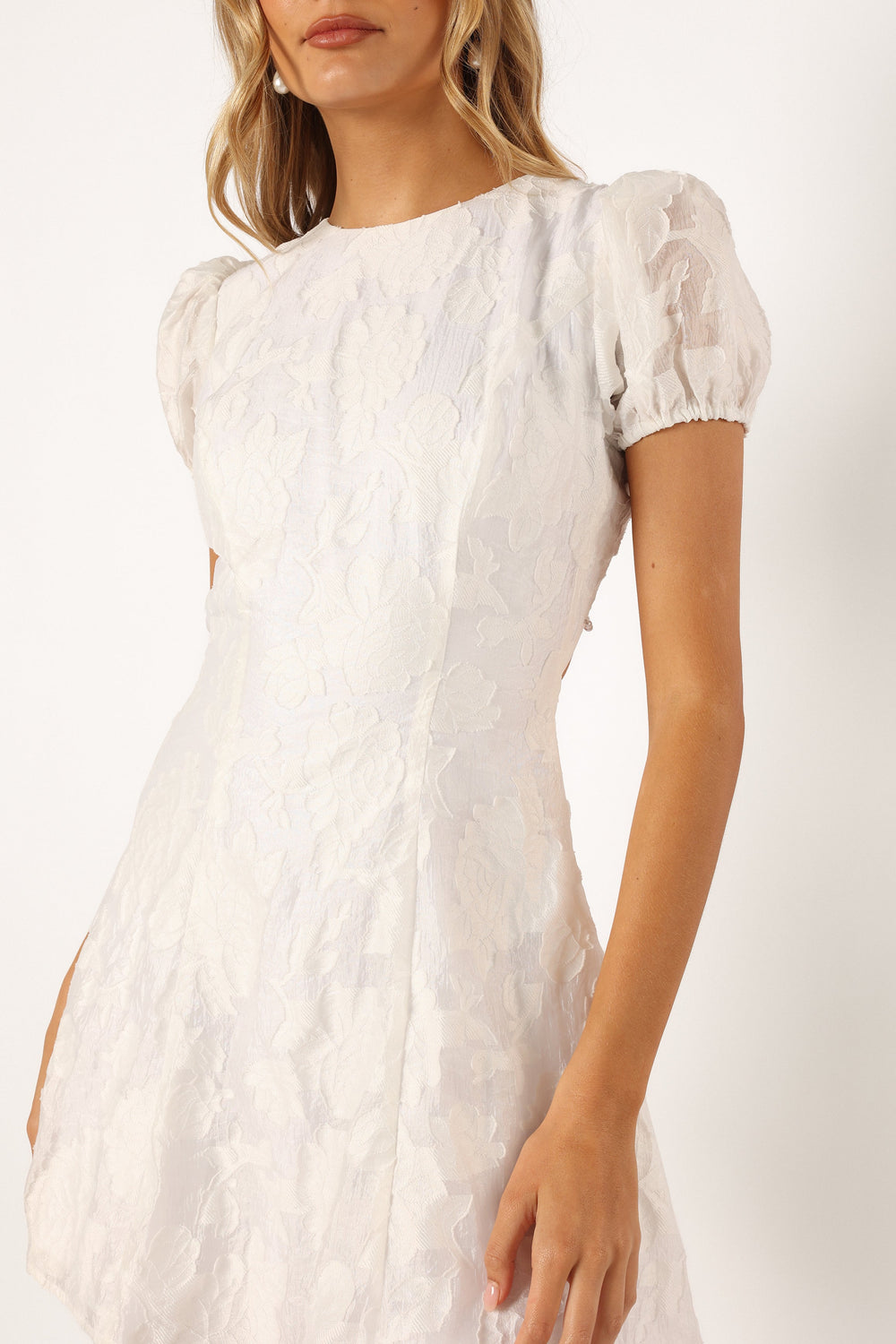DRESSES @Kimmy Backless Mini Dress - White