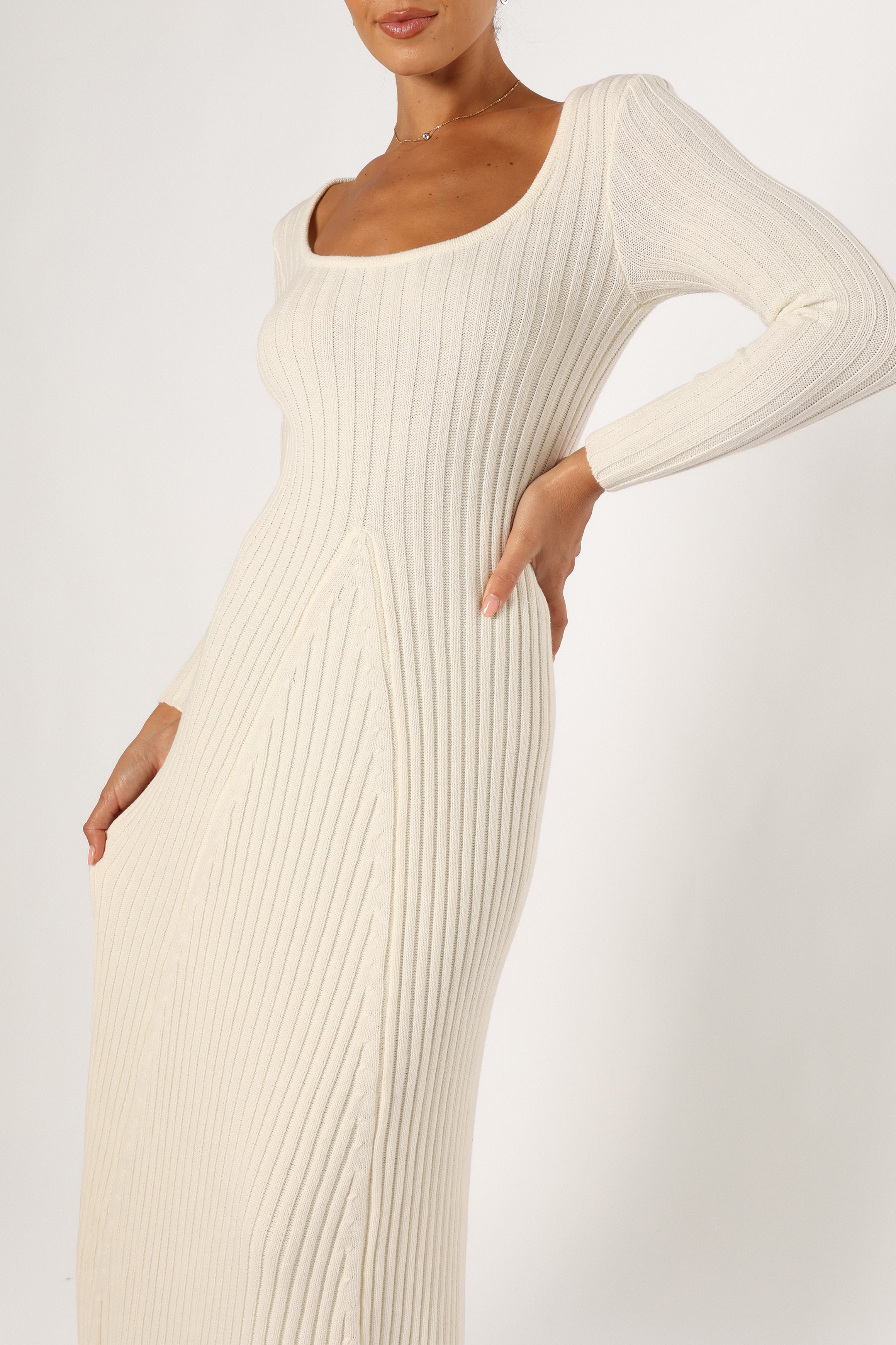 DRESSES @Luisa Longsleeve Knit Dress - Cream