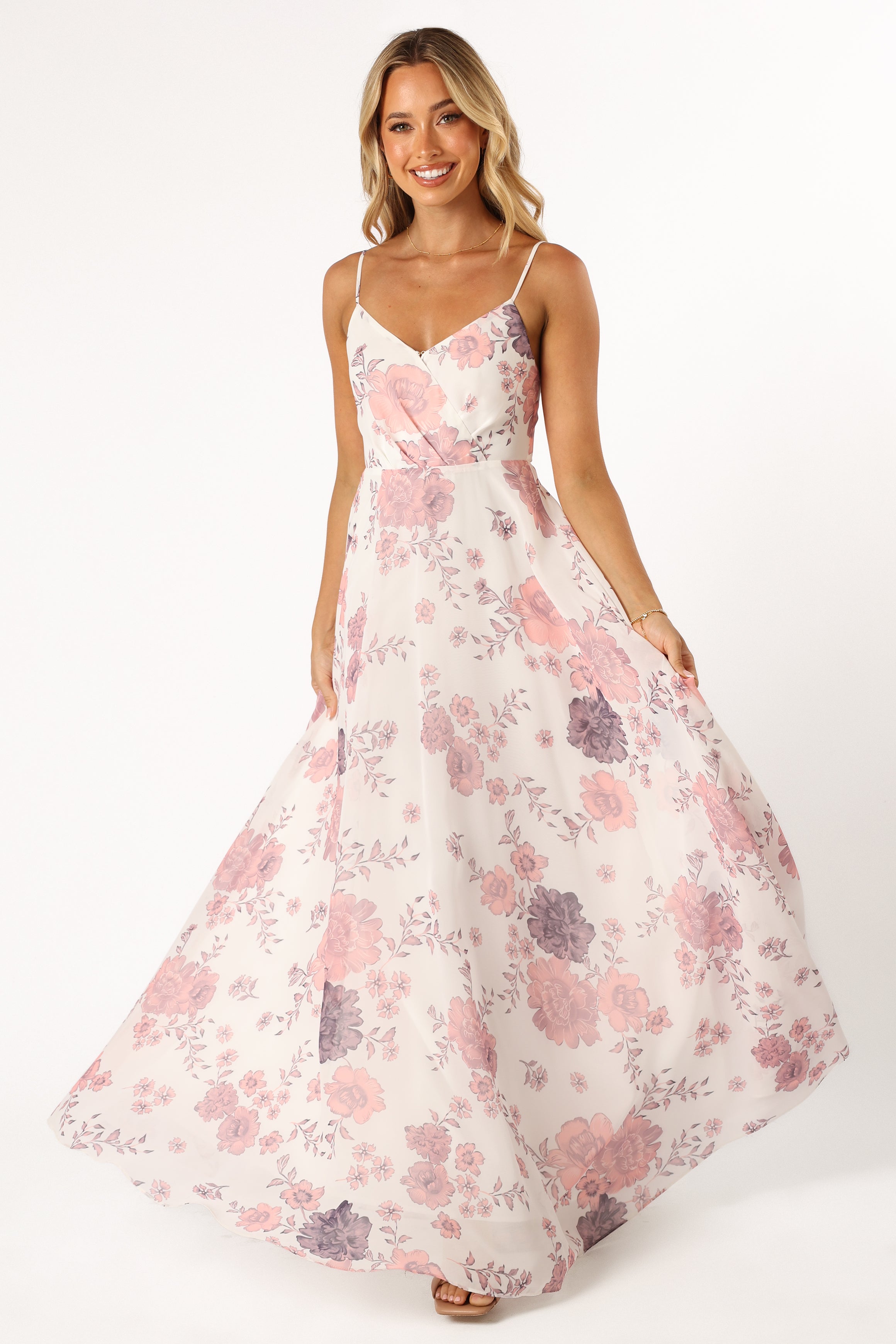 DRESSES @Madilyn Maxi Dress - White Floral (Hold for Hyper Femme)