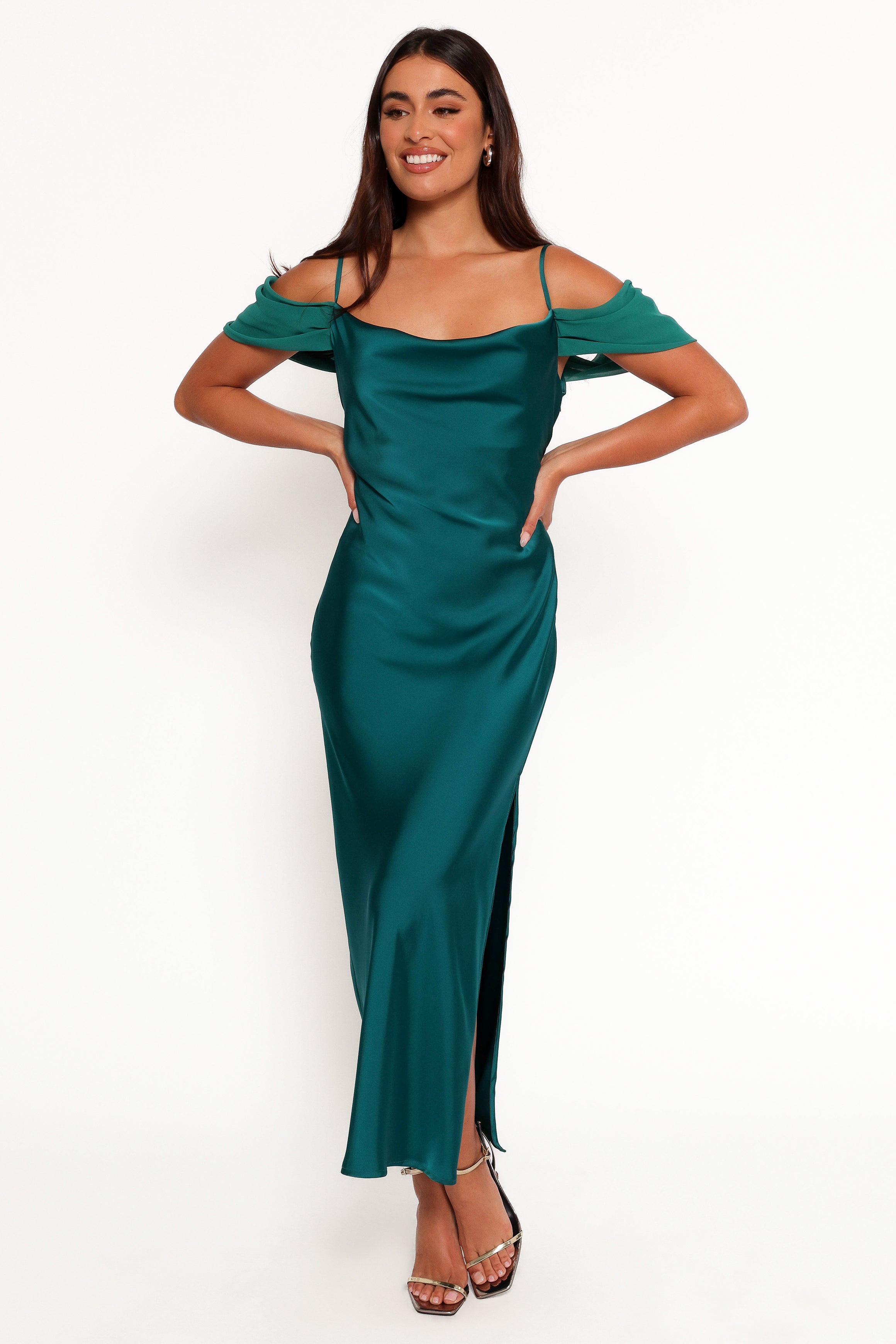Reyna Off Shoulder Maxi Dress - Emerald Green | Petal & Pup Reyna Off Shoulder Maxi Dress - Emerald Green | Petal & Pup