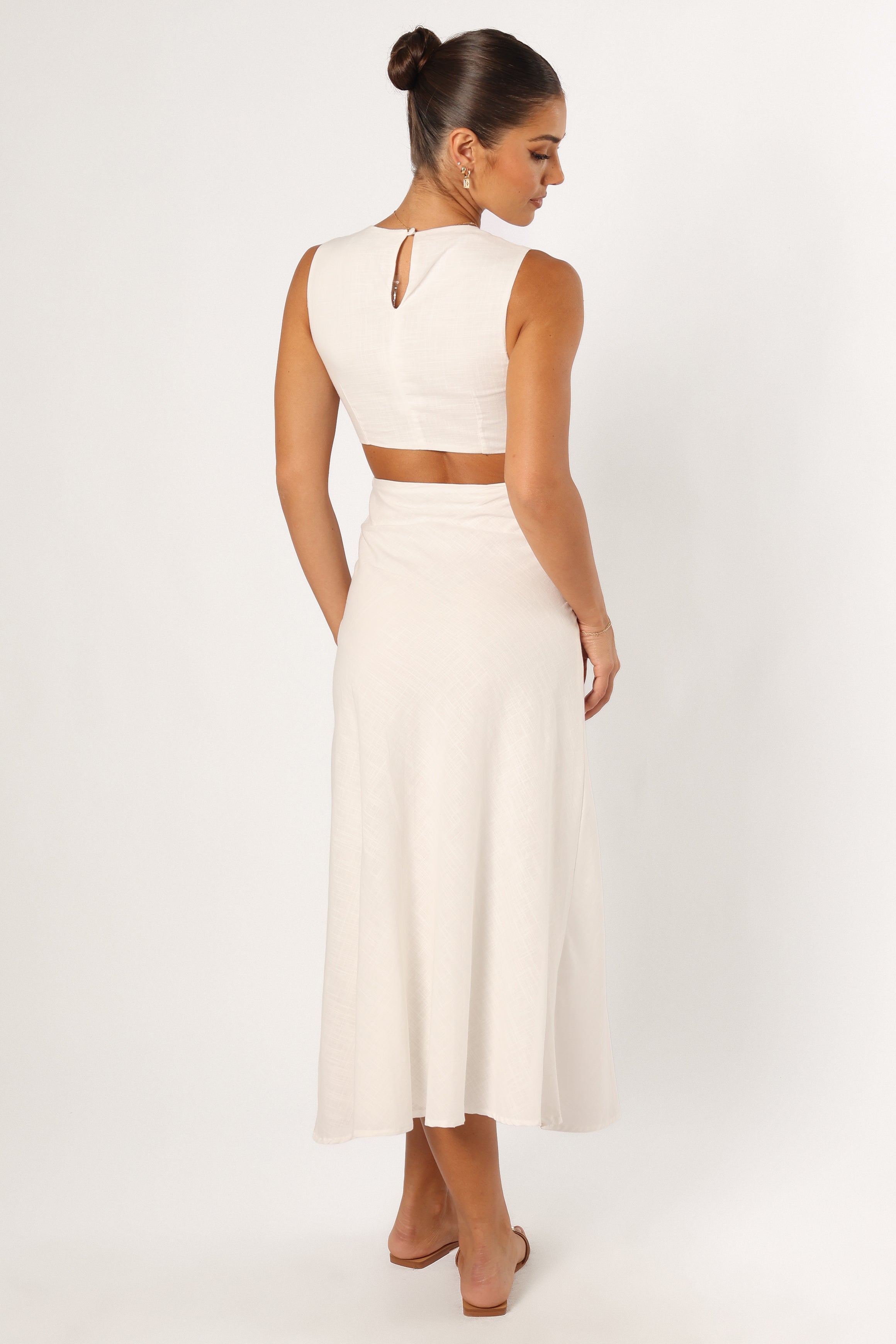 DRESSES @Sola Midi Dress - White