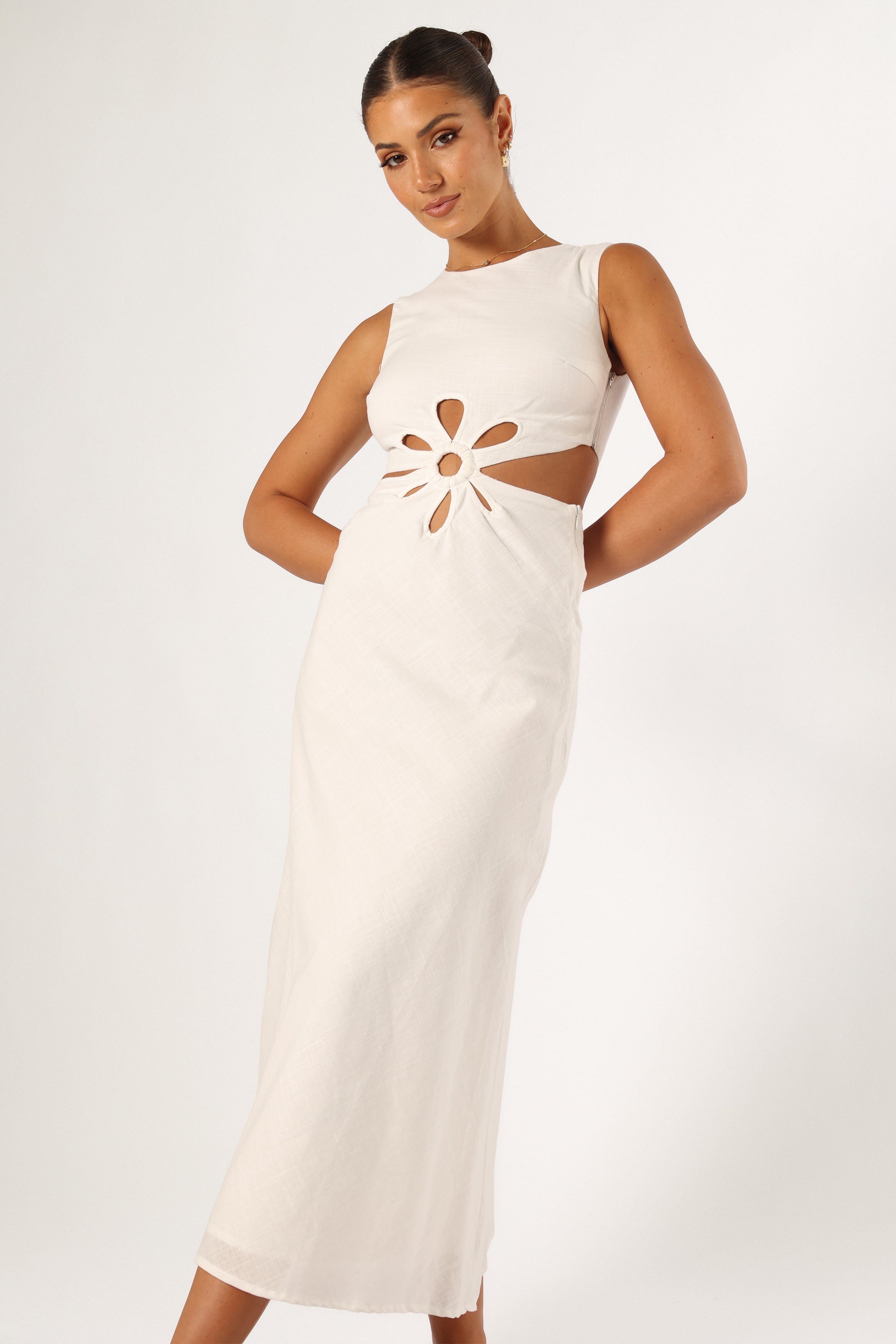DRESSES @Sola Midi Dress - White