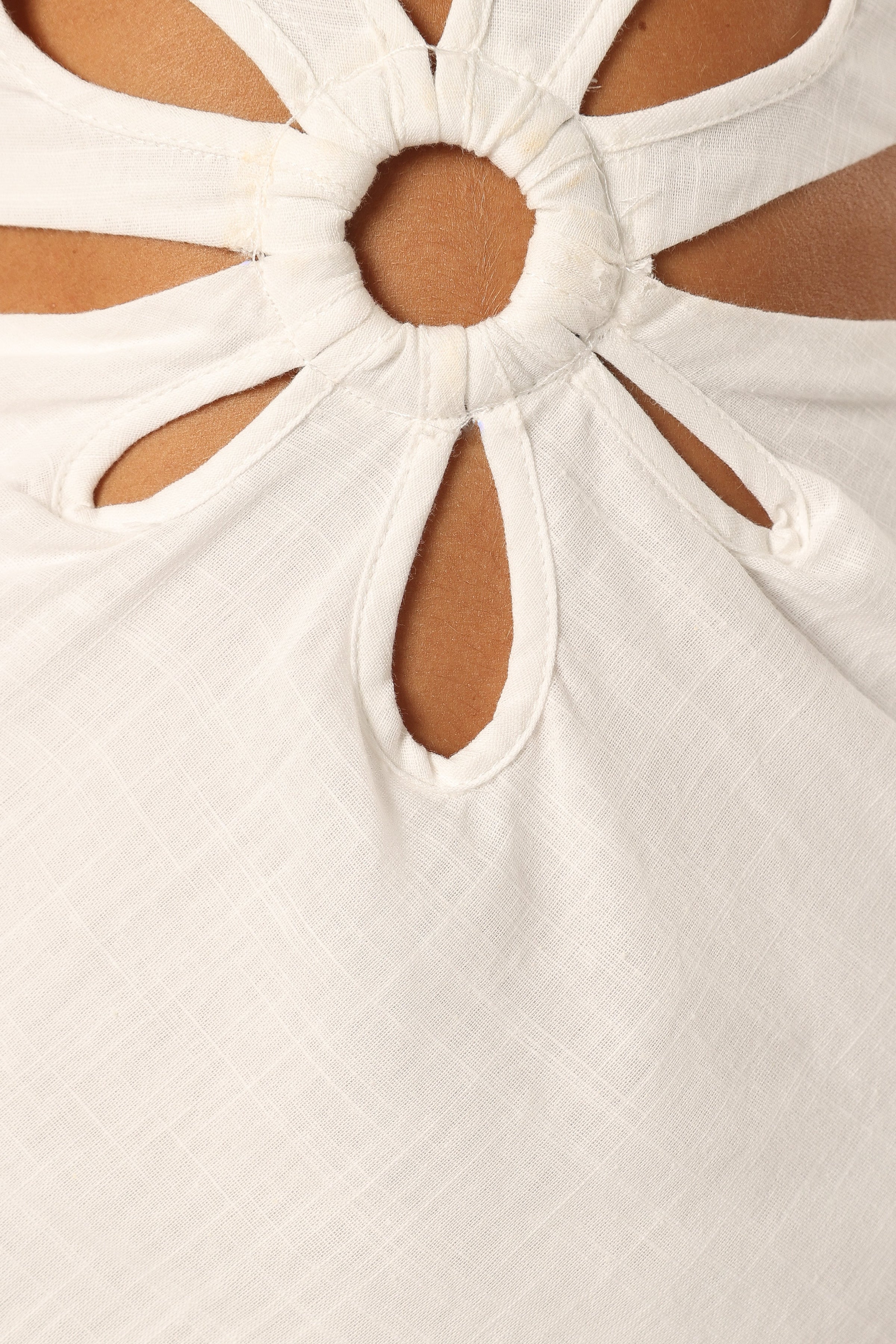 DRESSES @Sola Midi Dress - White